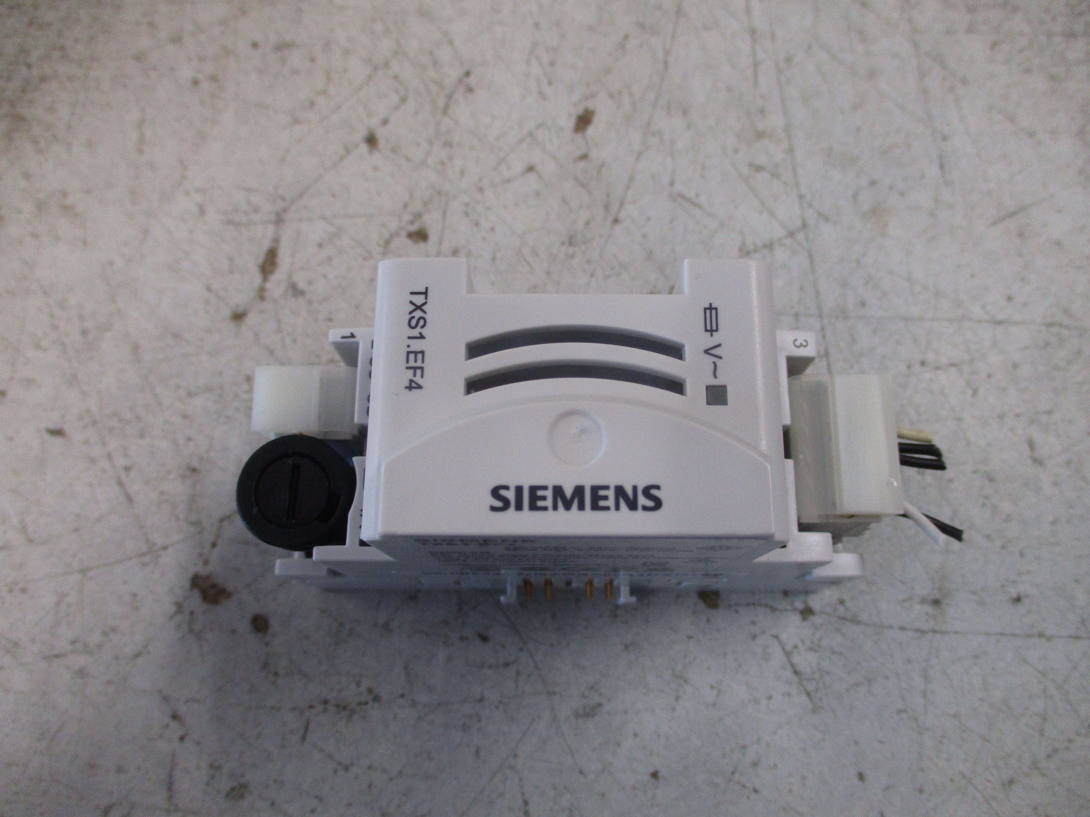Siemens TX-I/O Bus Connection Module TXS1.EF4 4A Fuse Used