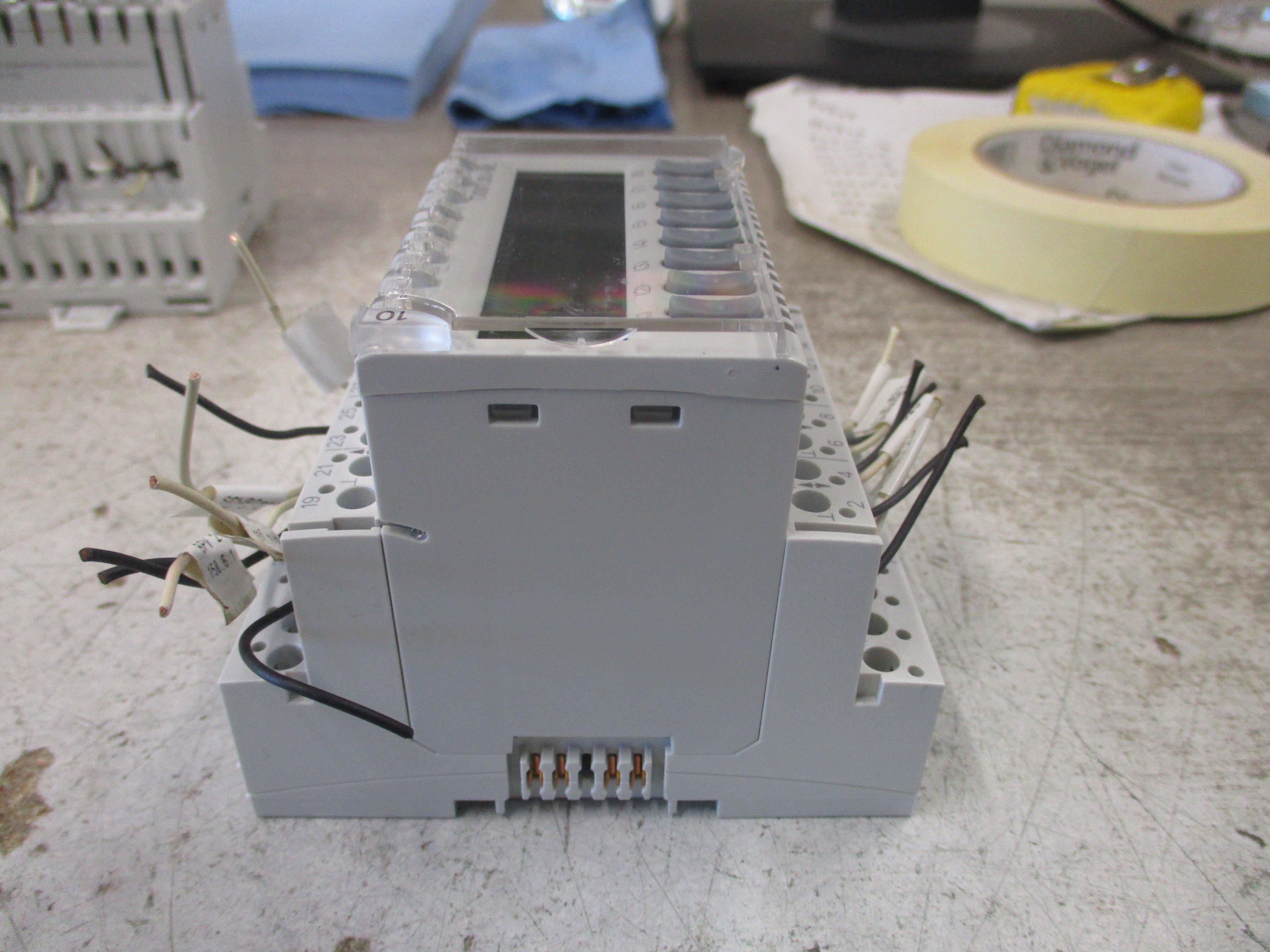 Siemens TX-I/O Universal Module TXM1.8U-ML 8-PT Local Override LCD Display Used