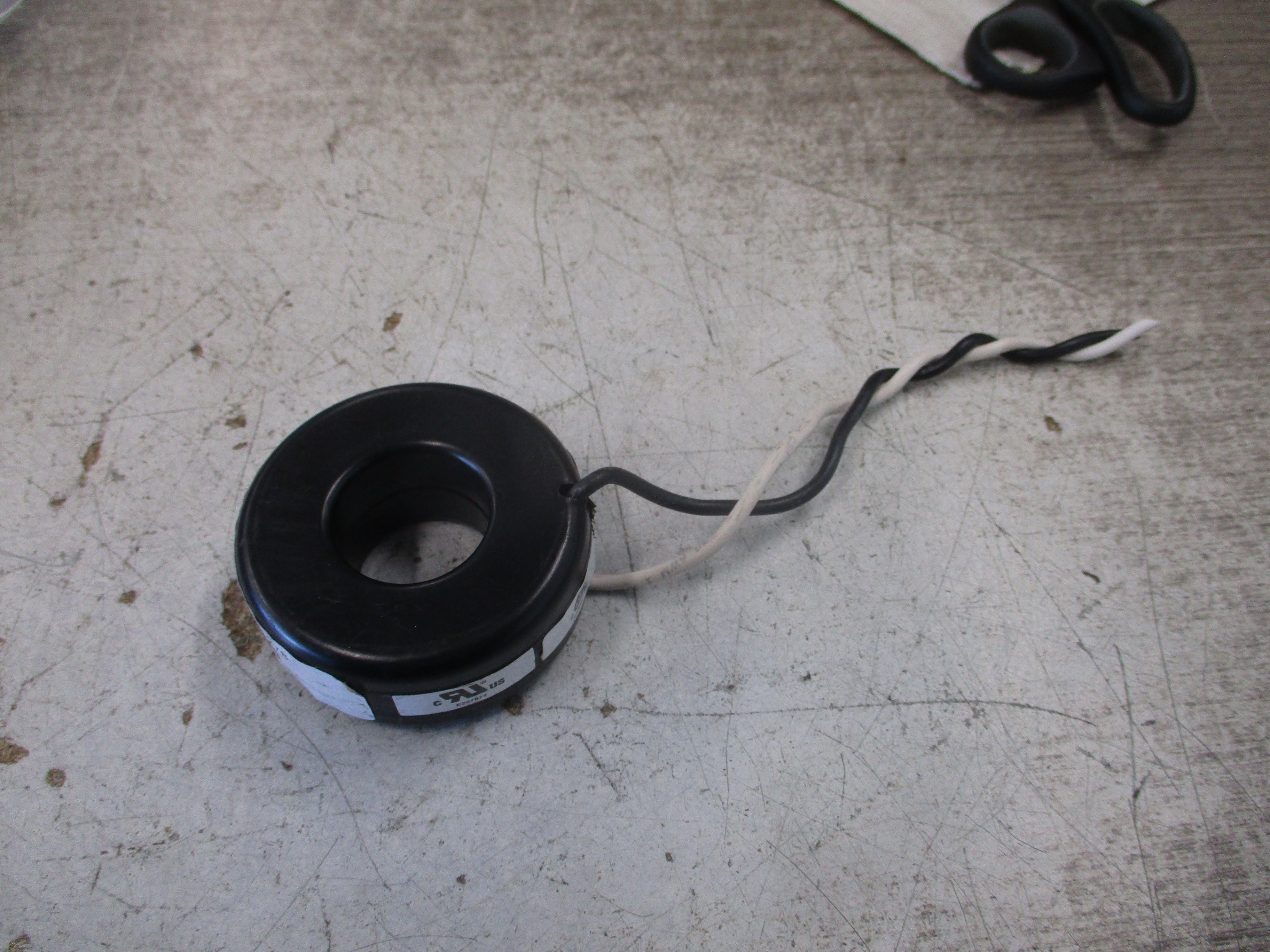 Tyco/Crompton Model 522425P2 Current Transformer 2RL-201-L72 Ratio 200:5A 600V