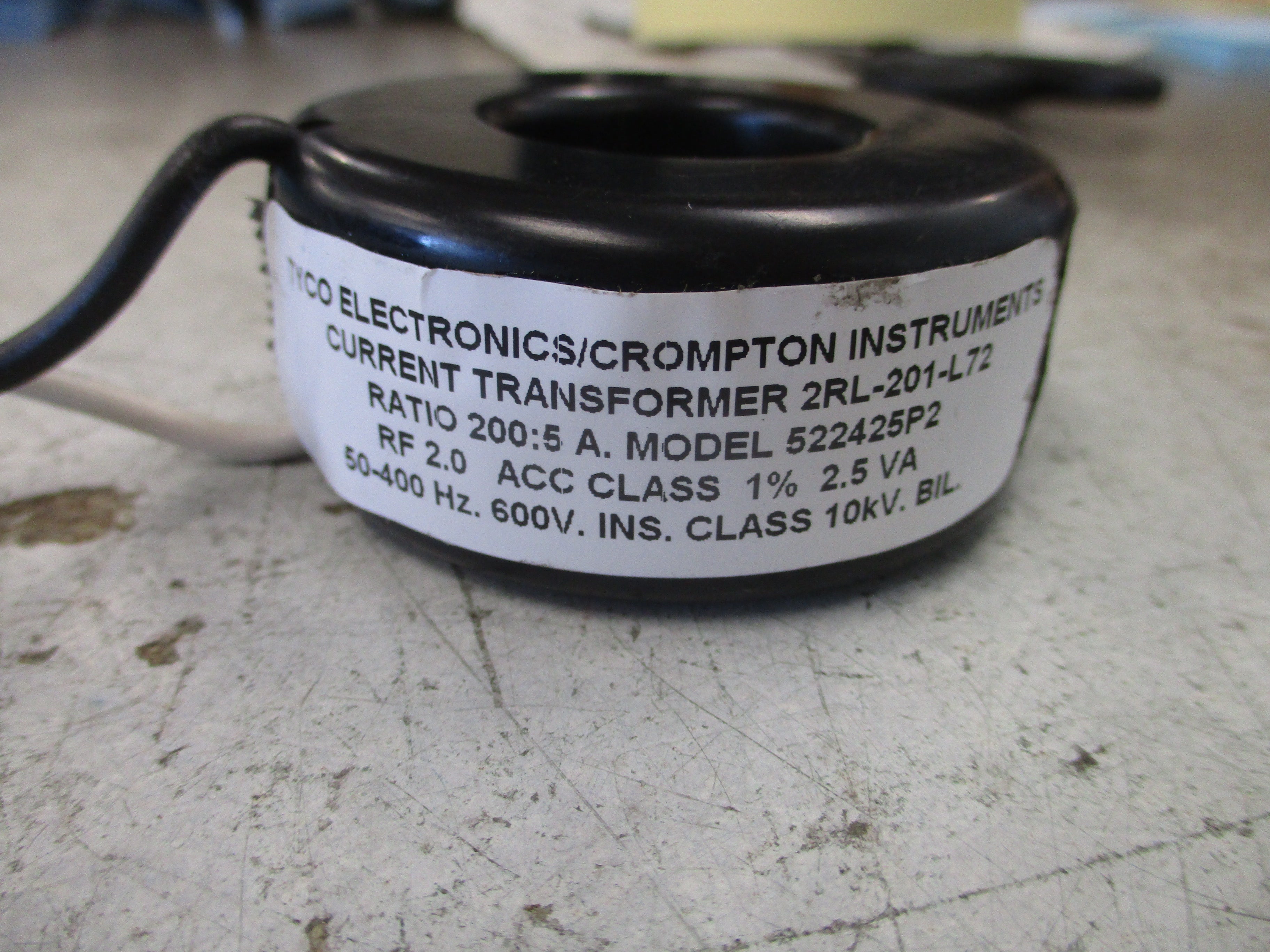 Tyco/Crompton Model 522425P2 Current Transformer 2RL-201-L72 Ratio 200:5A 600V
