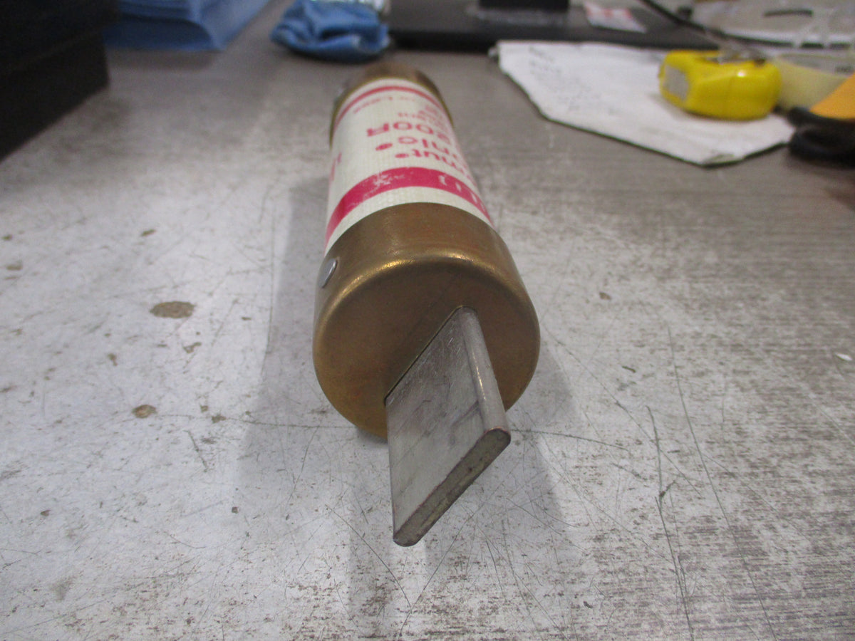 Gould Shawmut Tri-onic Fuse TRS200R 200A 600V Used