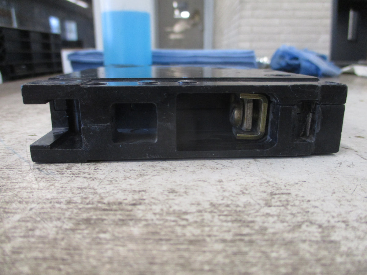 Gould ITE Circuit Breaker E41B020 20A 277V 1P Used