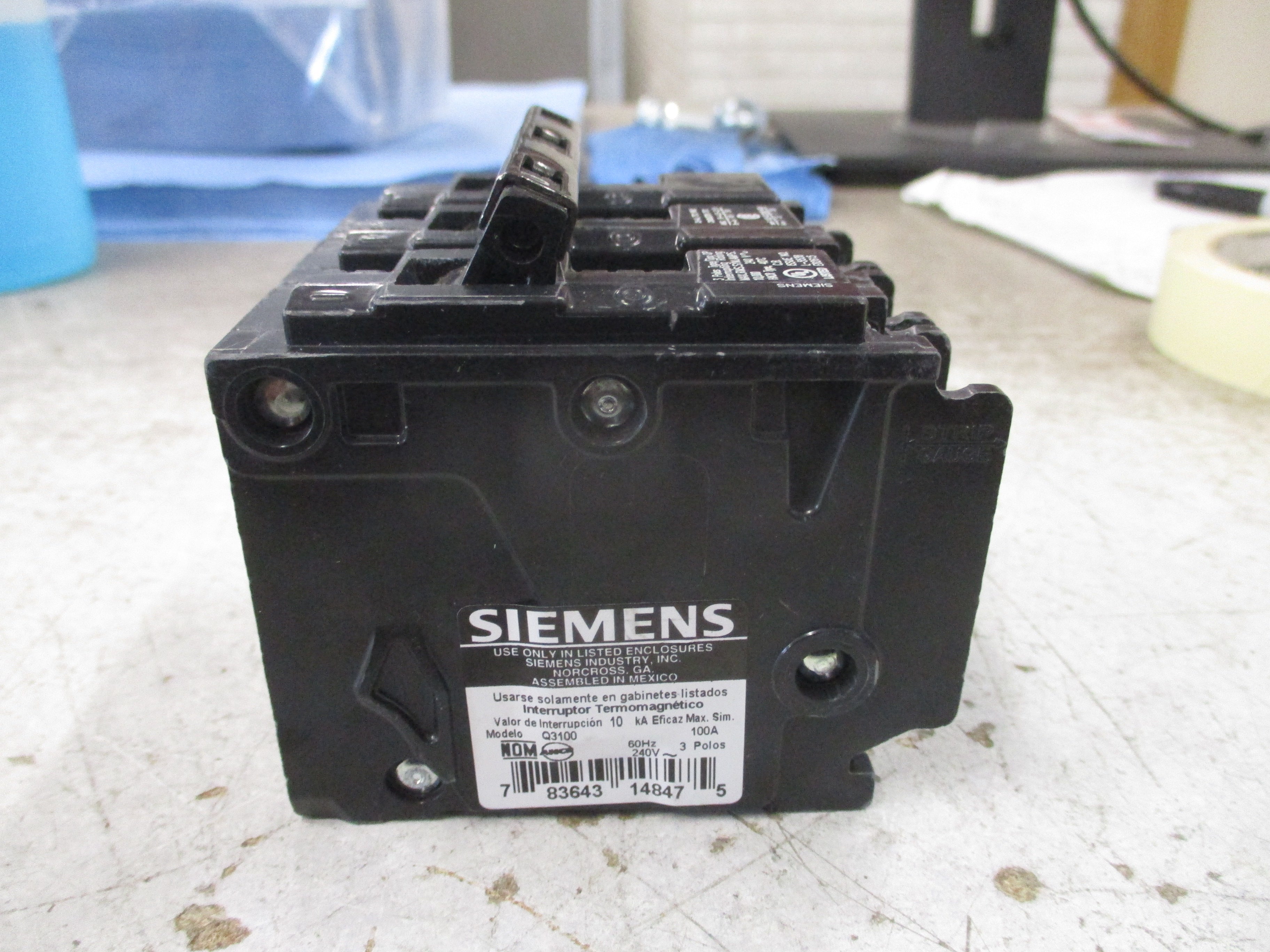 Siemens Type QP Clip-On Circuit Breaker Q3100 100A 240V 3P Used