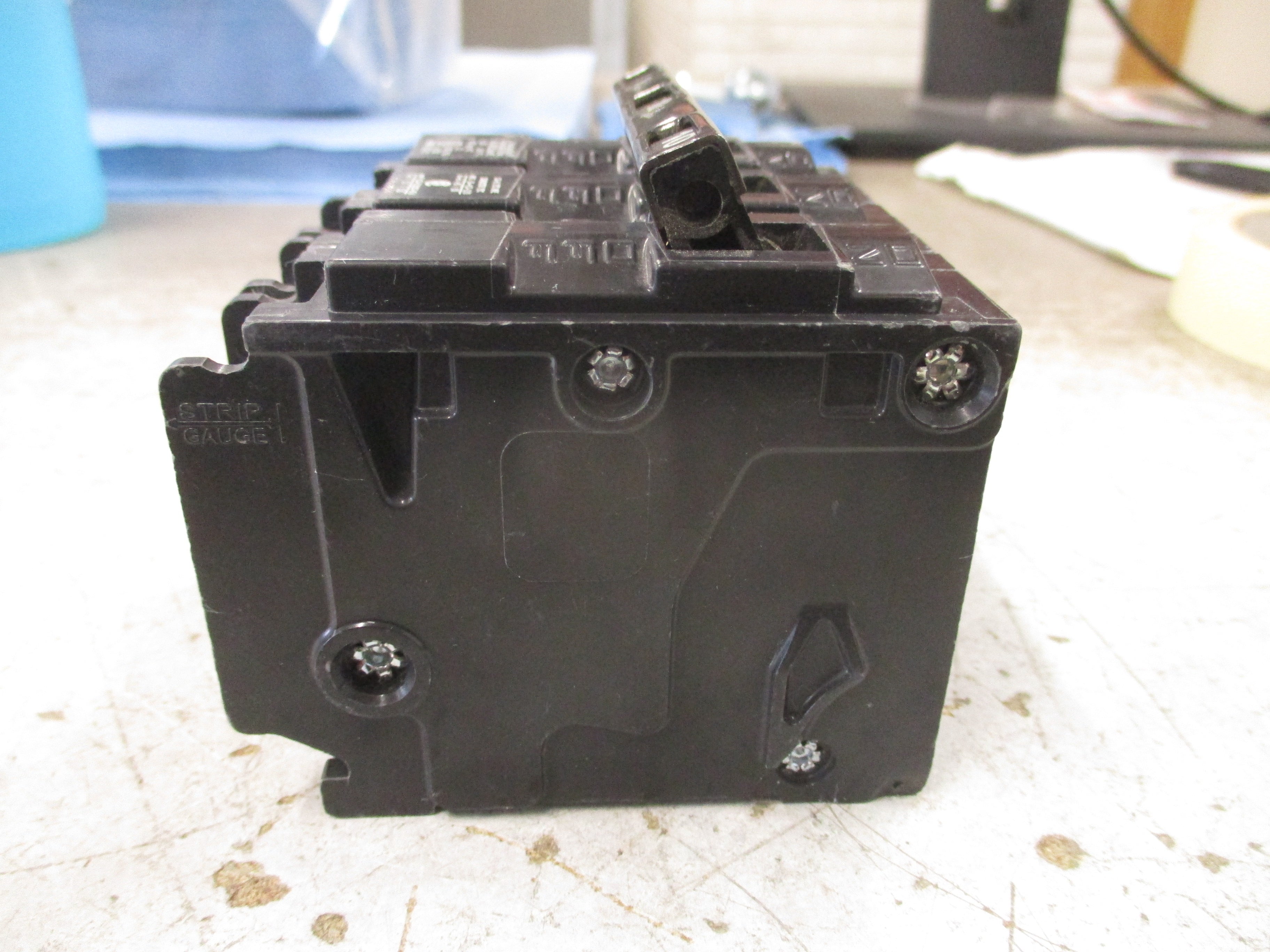 Siemens Type QP Clip-On Circuit Breaker Q3100 100A 240V 3P Used