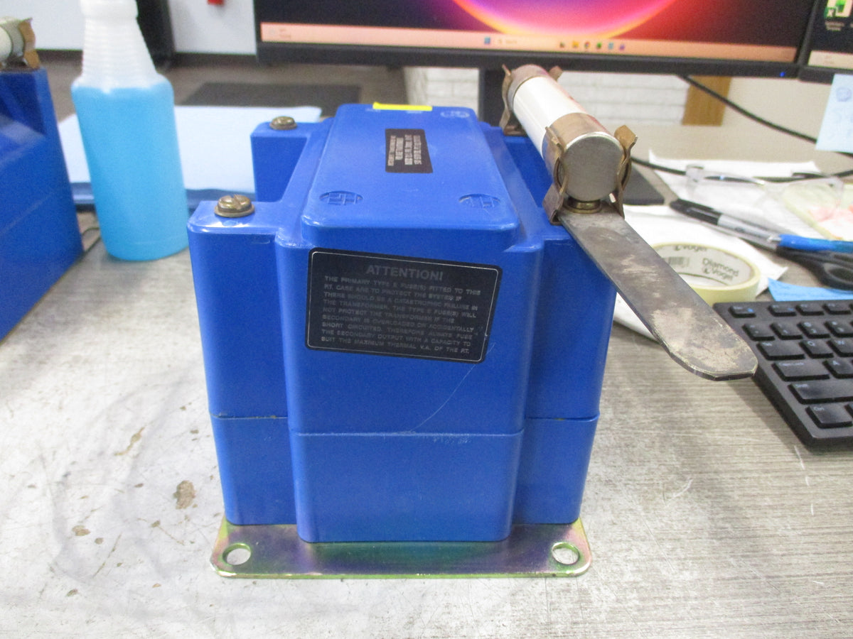 Instrument Transformers Voltage Transformer PT3-60 242FFS Pri: 2400V Used