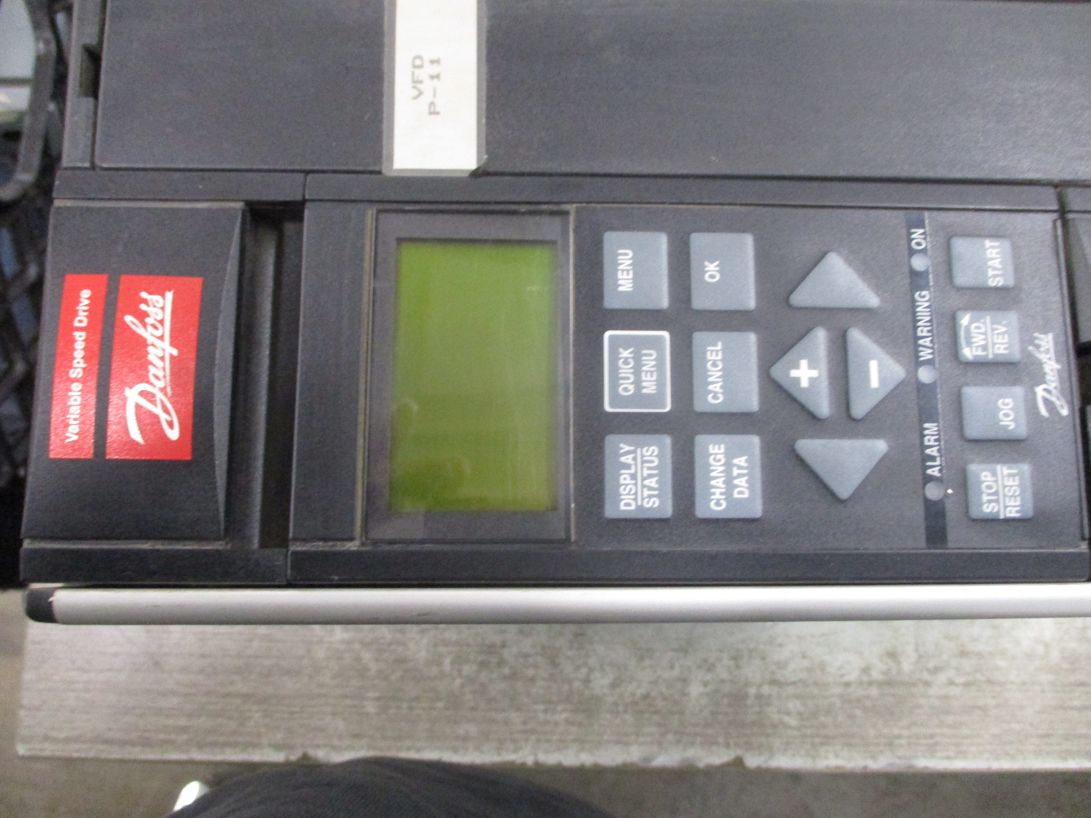 Danfoss VLT 5006 AC Drive 175Z0167 5HP 3Ph Input: 3x200-240V 50/60Hz 14.5A Used
