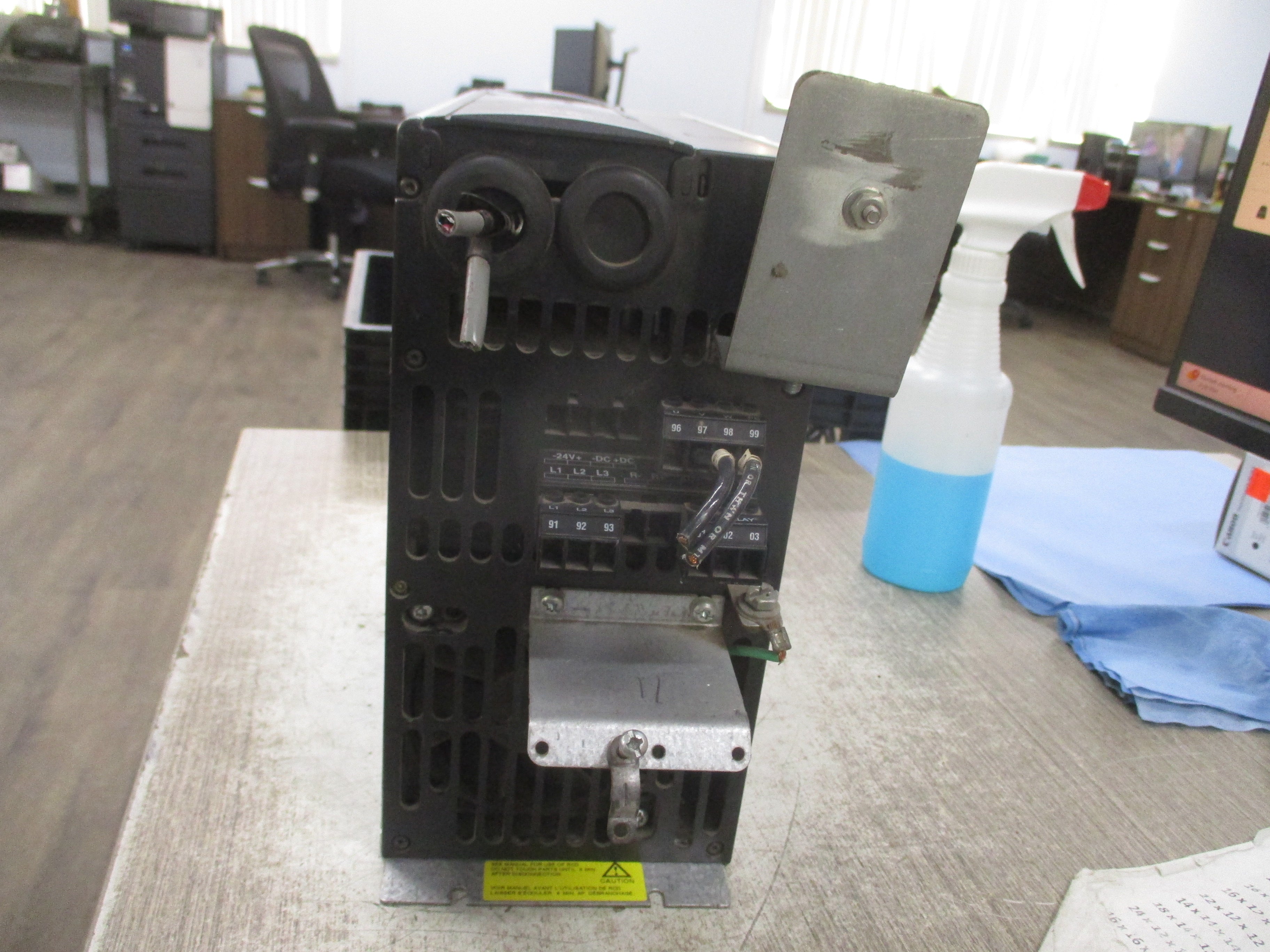 Danfoss VLT 5006 AC Drive 175Z0167 5HP 3Ph Input: 3x200-240V 50/60Hz 14.5A Used