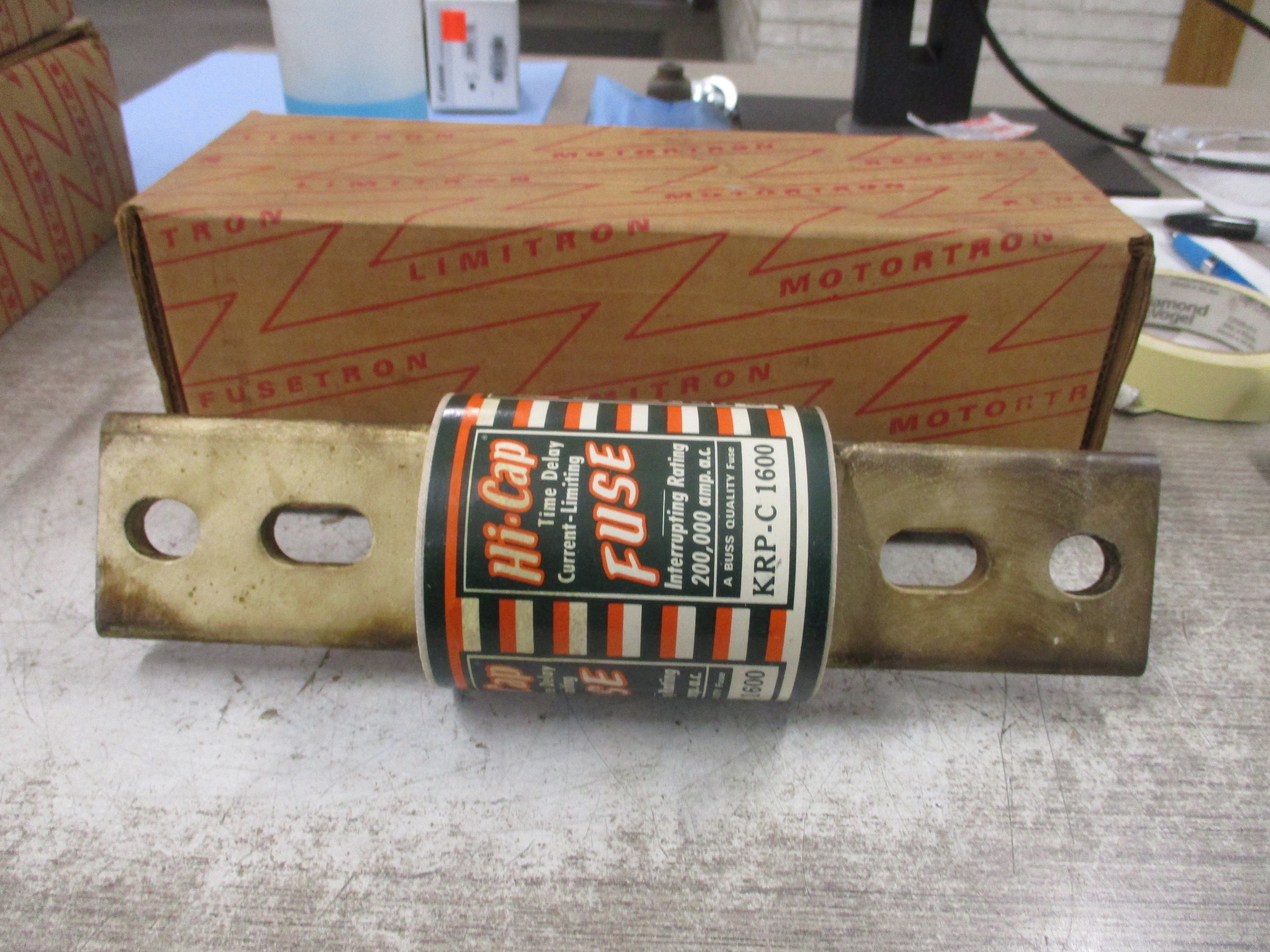 Bussmann Buss Hi-Cap Fuse KRP-C 1600 600V 1600A New Surplus