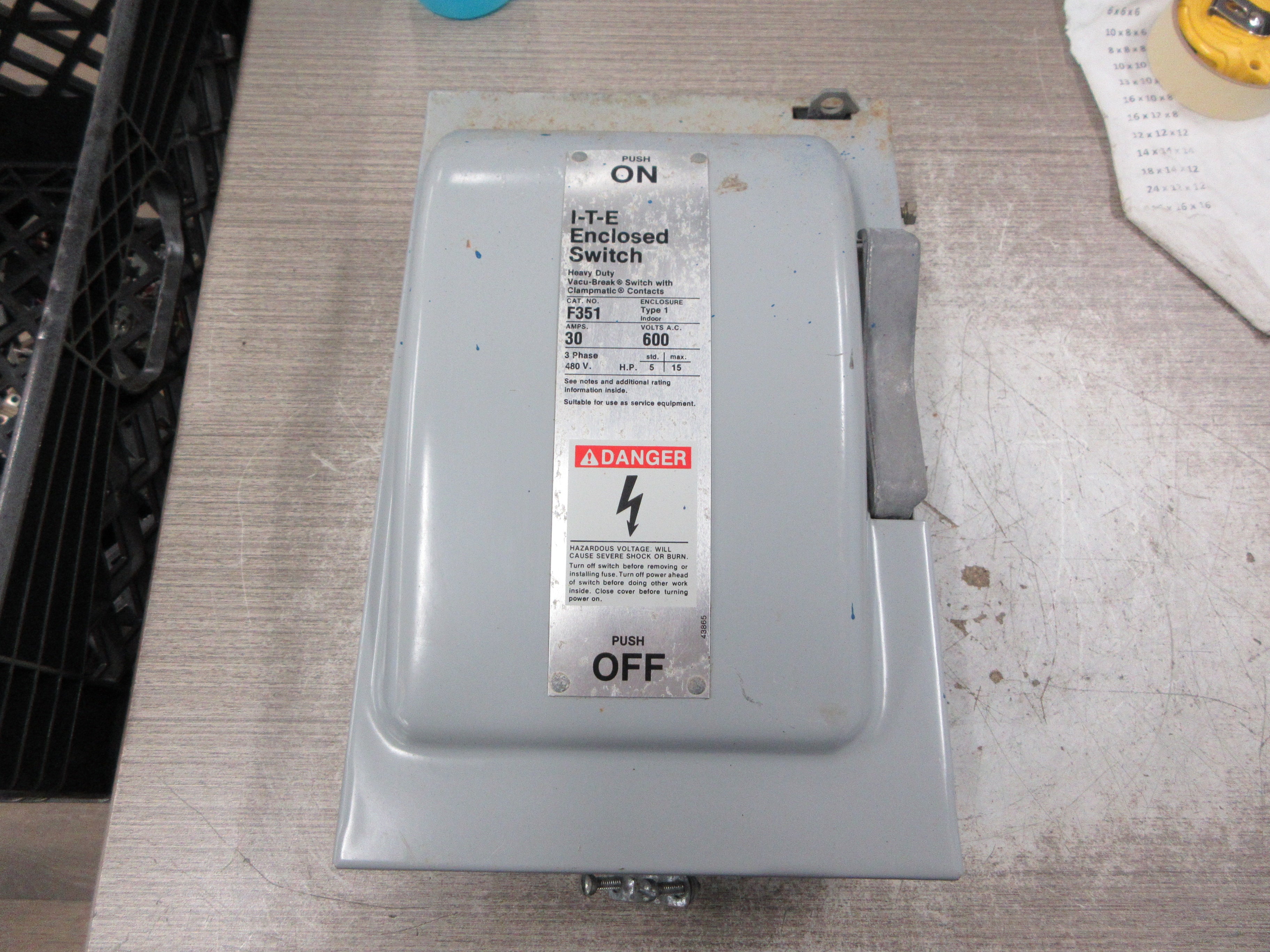 ITE Fusible Safety Switch/Disconnect F351 30A 600V 3Ph Used
