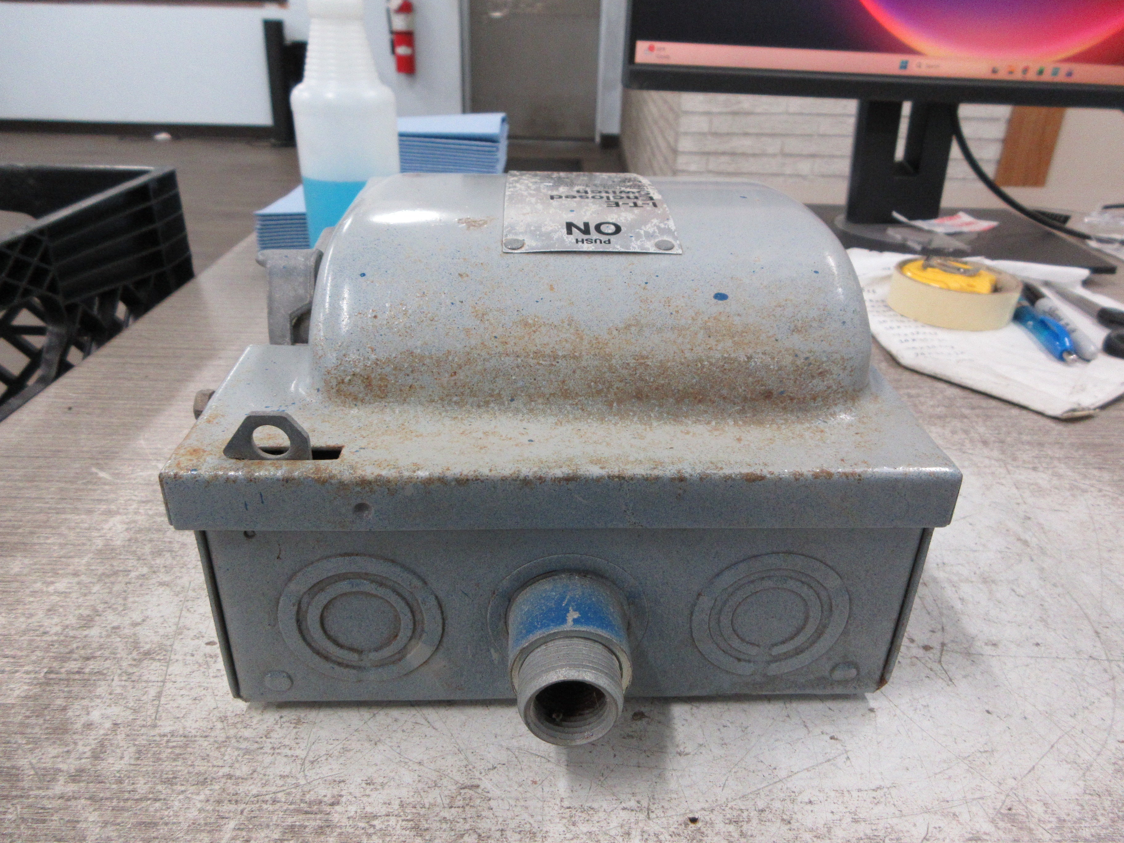 ITE Fusible Safety Switch/Disconnect F351 30A 600V 3Ph Used
