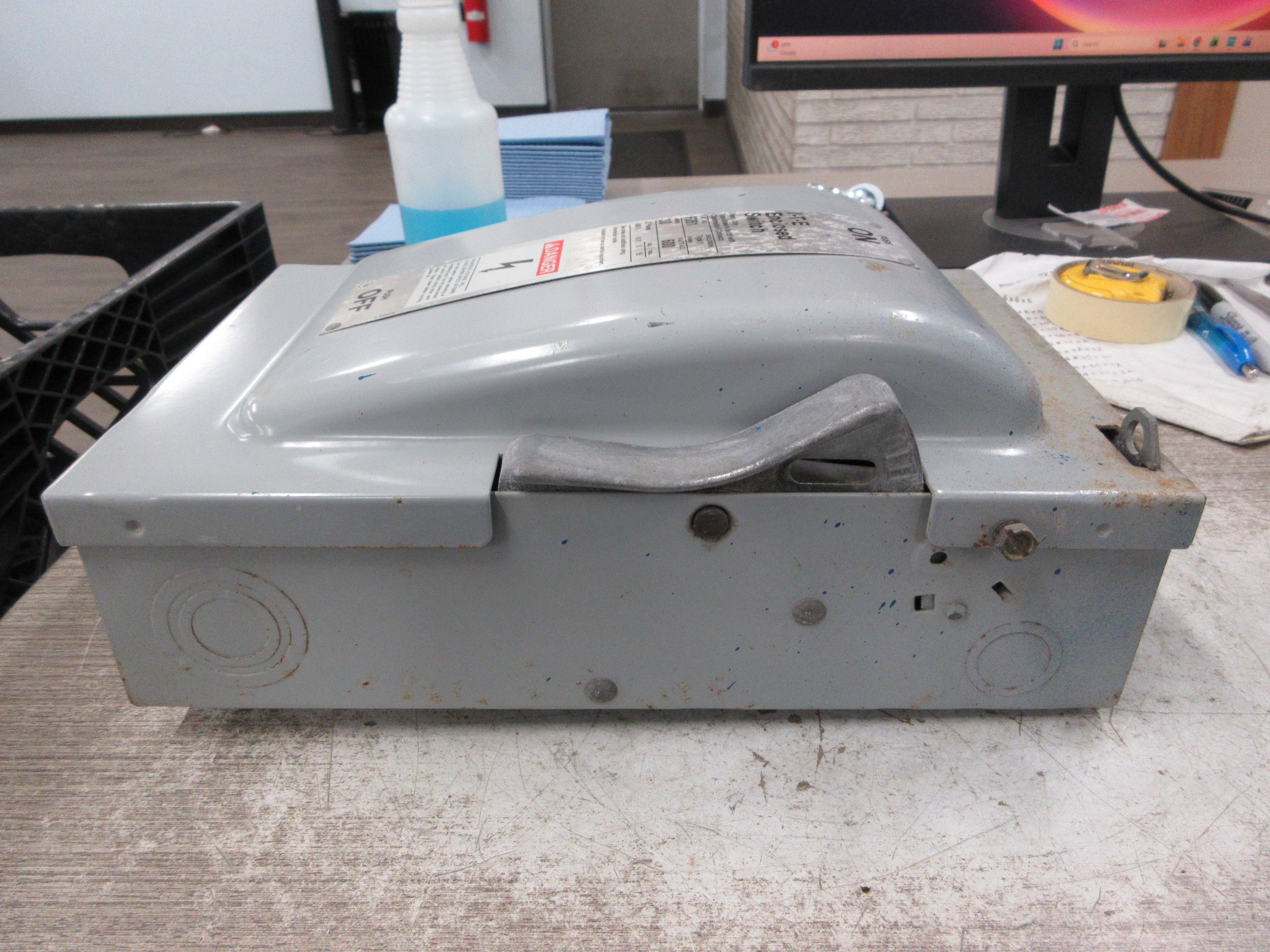 ITE Fusible Safety Switch/Disconnect F351 30A 600V 3Ph Used