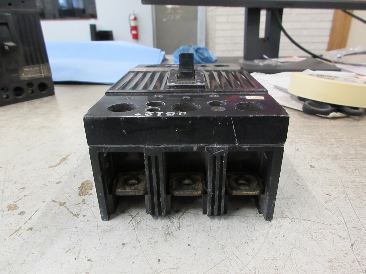 GE Circuit Breaker TQD32225 225A 240V 3P *No Lugs* Used