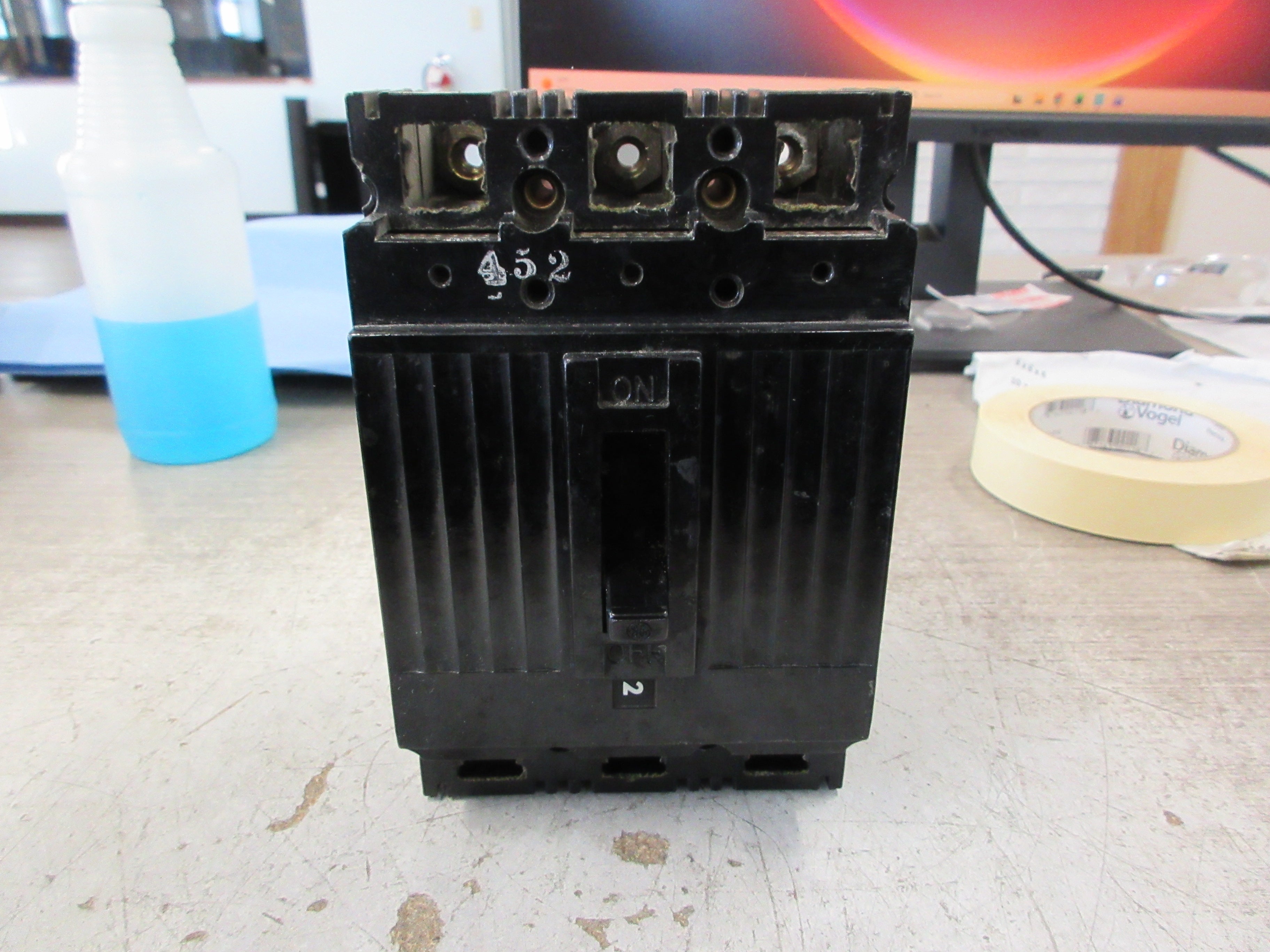 GE Circuit Breaker TEF134030 30A 480V 3P Used