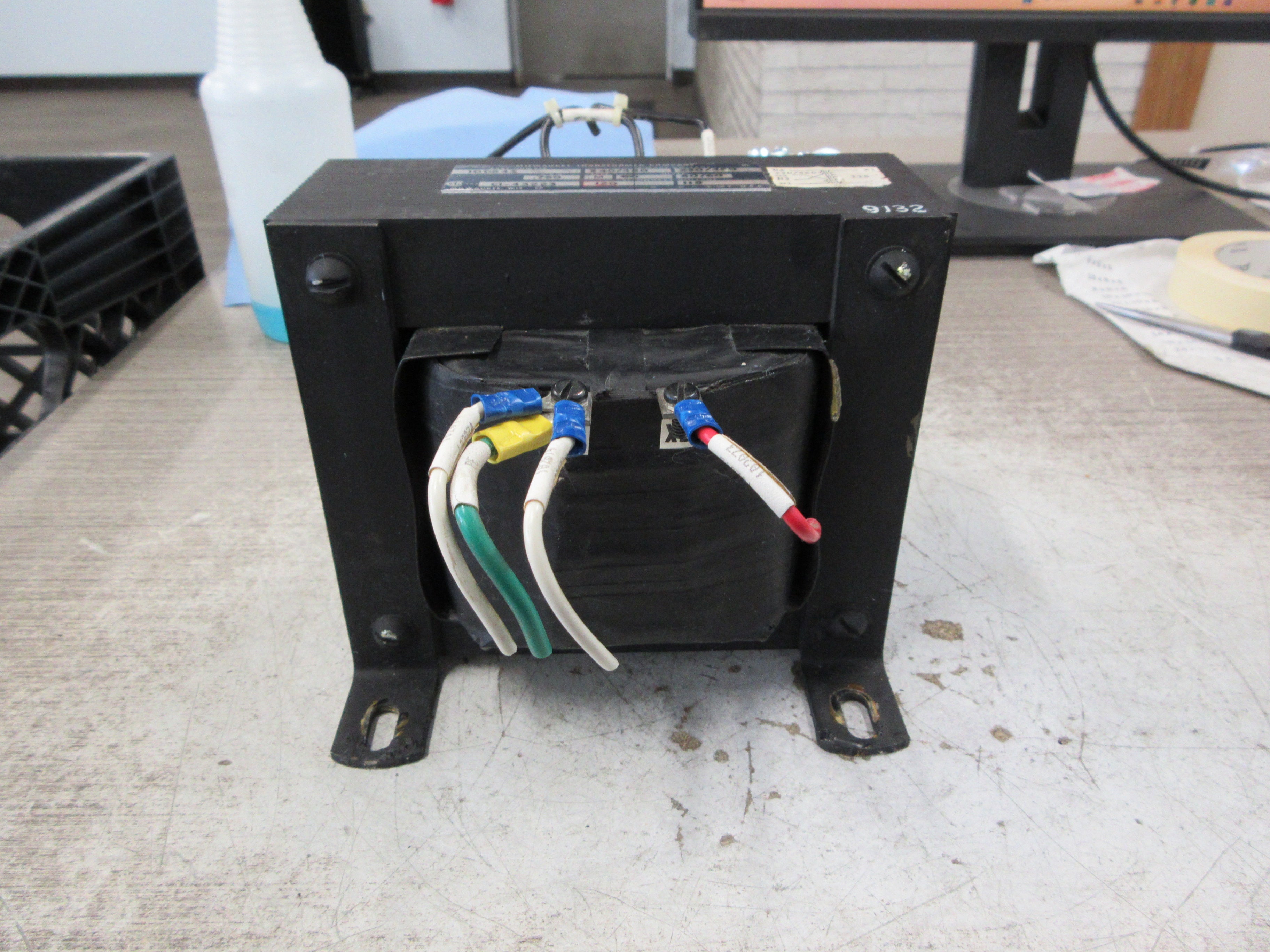 Milwaukee Transformer Co. Transformer 100843 0.750 KVA Pri: 240/480V Used