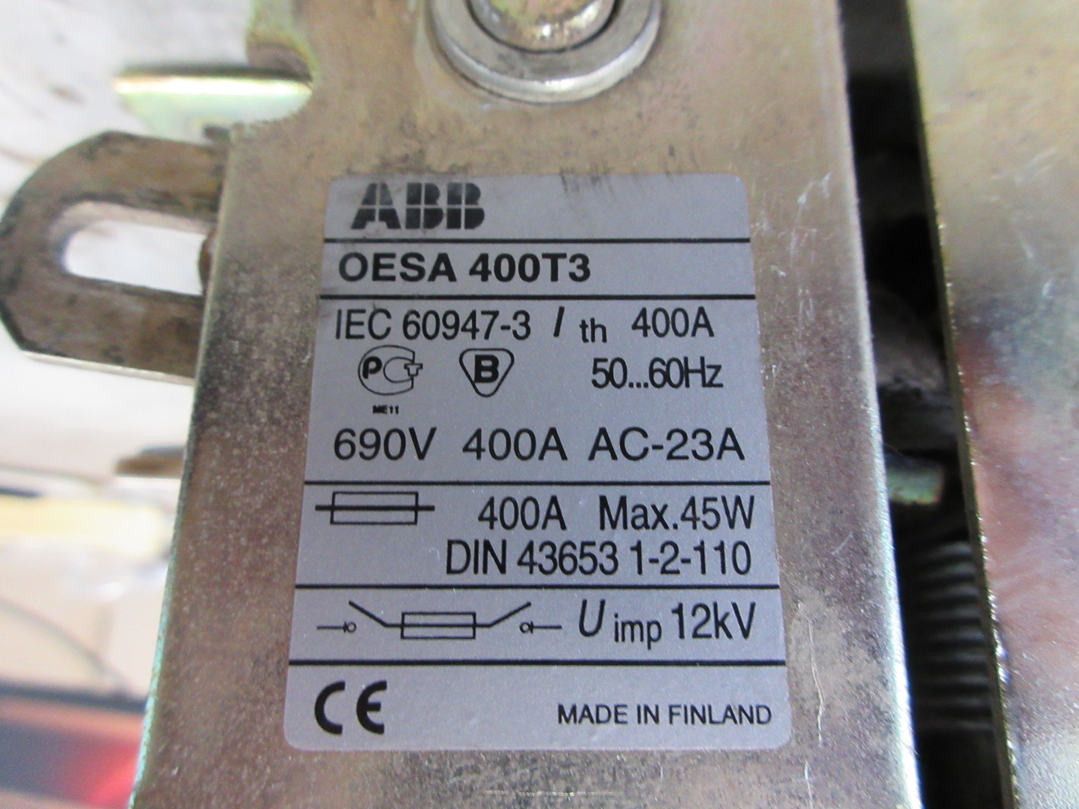 ABB Fusible Disconnect Switch OESA 400T3 400A 690V 3P W/(3) 550A Fuses Used
