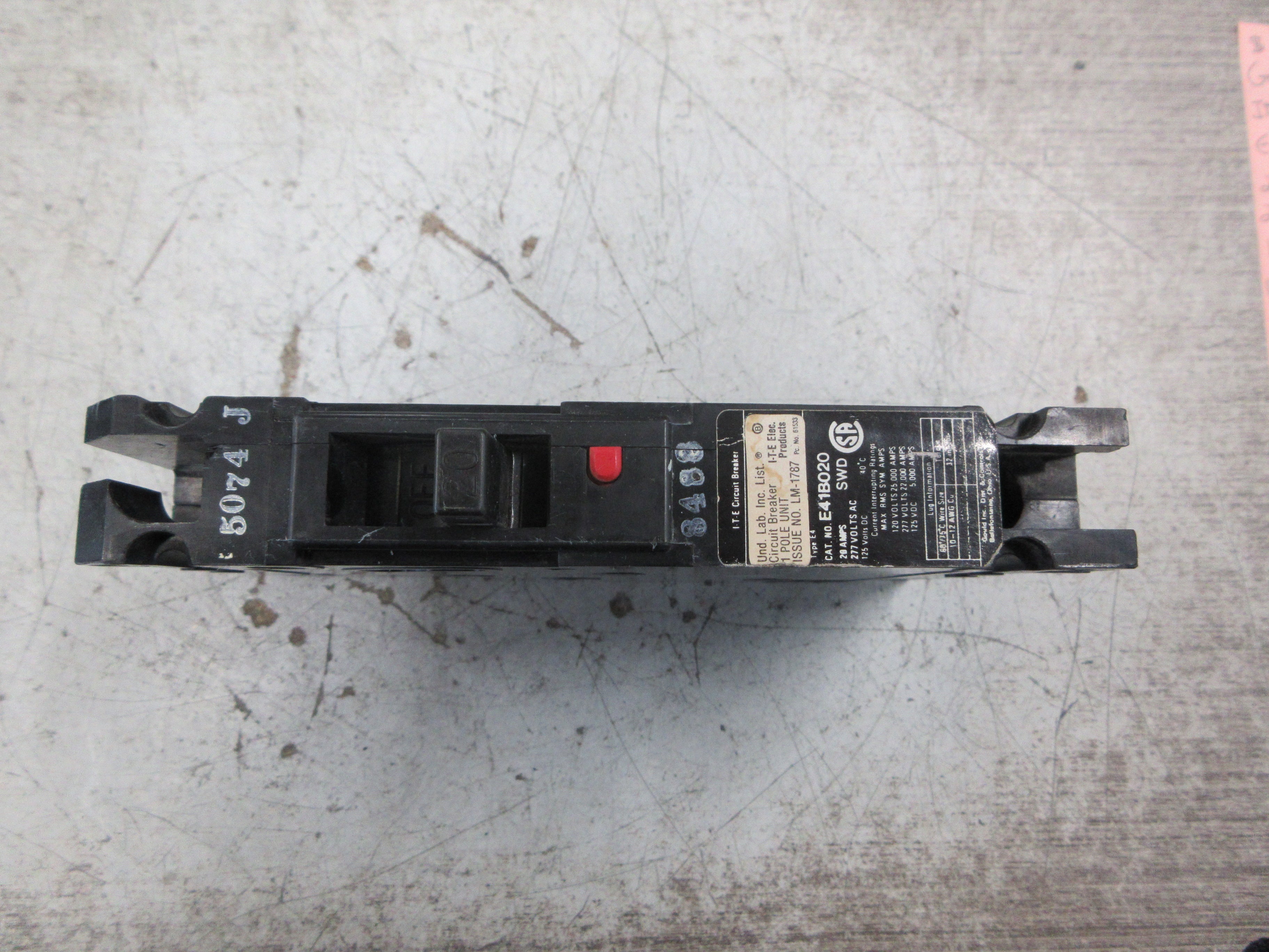 Gould ITE Circuit Breaker E41B020 20A 277V 1P Used
