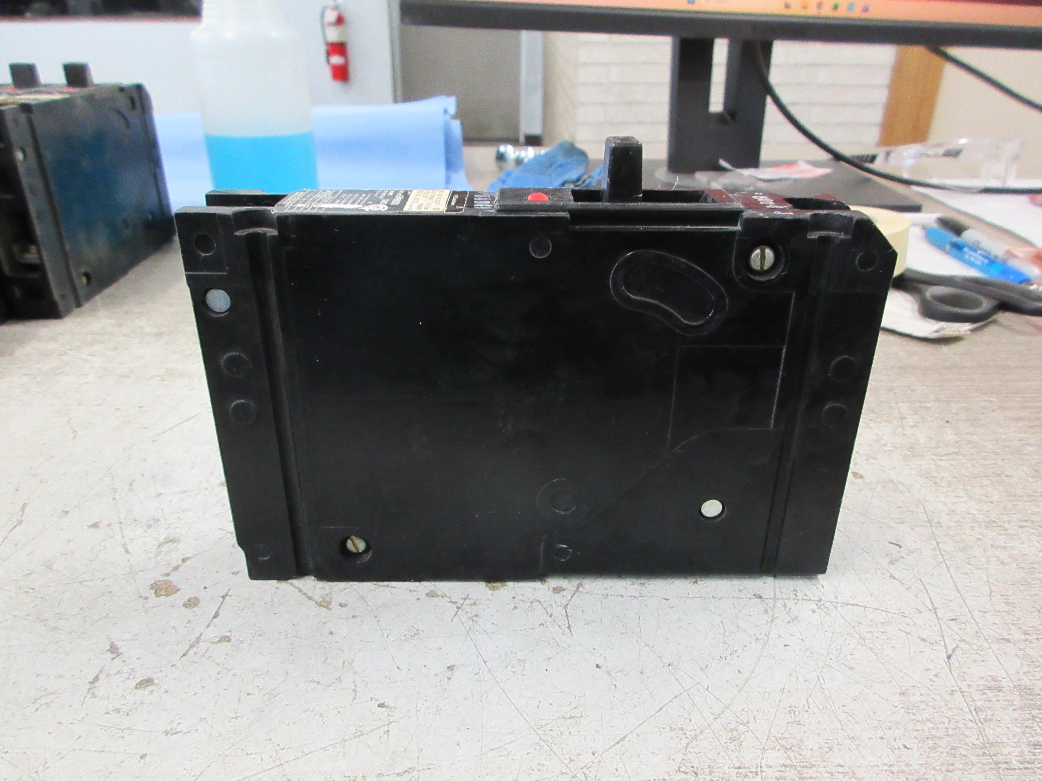 Gould ITE Circuit Breaker E41B020 20A 277V 1P Used