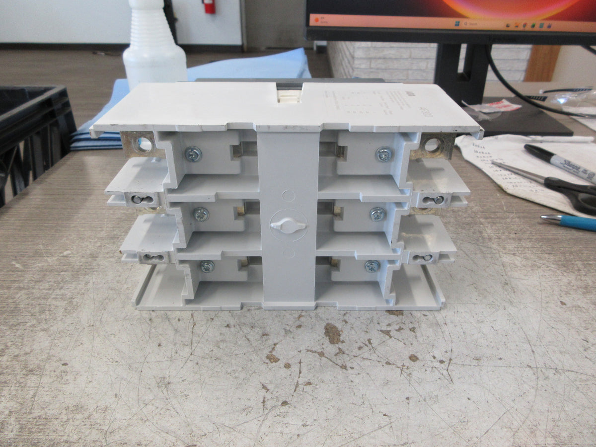 ABB Contactor AF300-30 100-250V AC/DC Coil 400A 600V w/ (1) Aux Contact Used