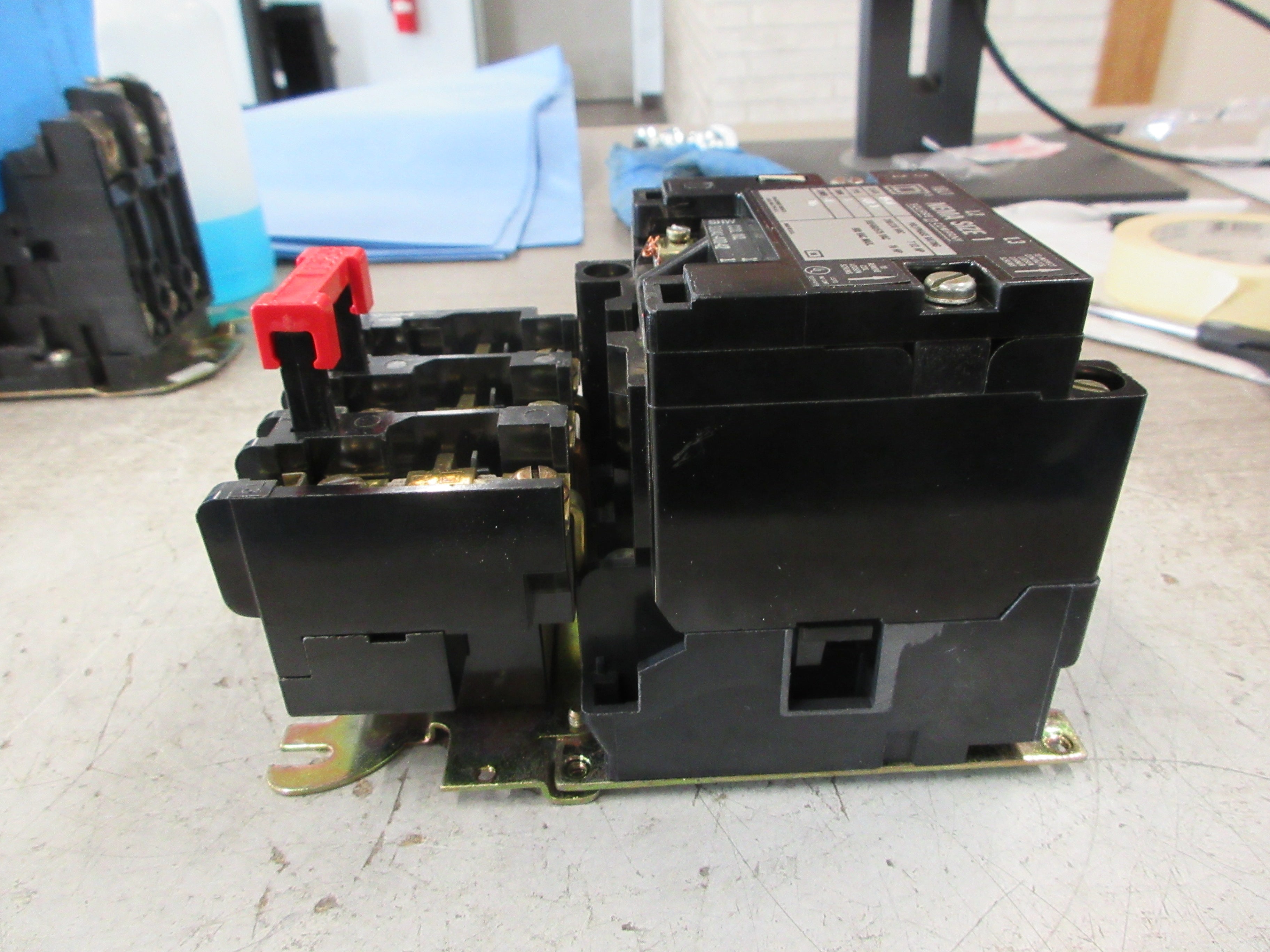 Square D Size 1 Starter 8536 SCO 3 S Ser. A 120V Coil 600V Used