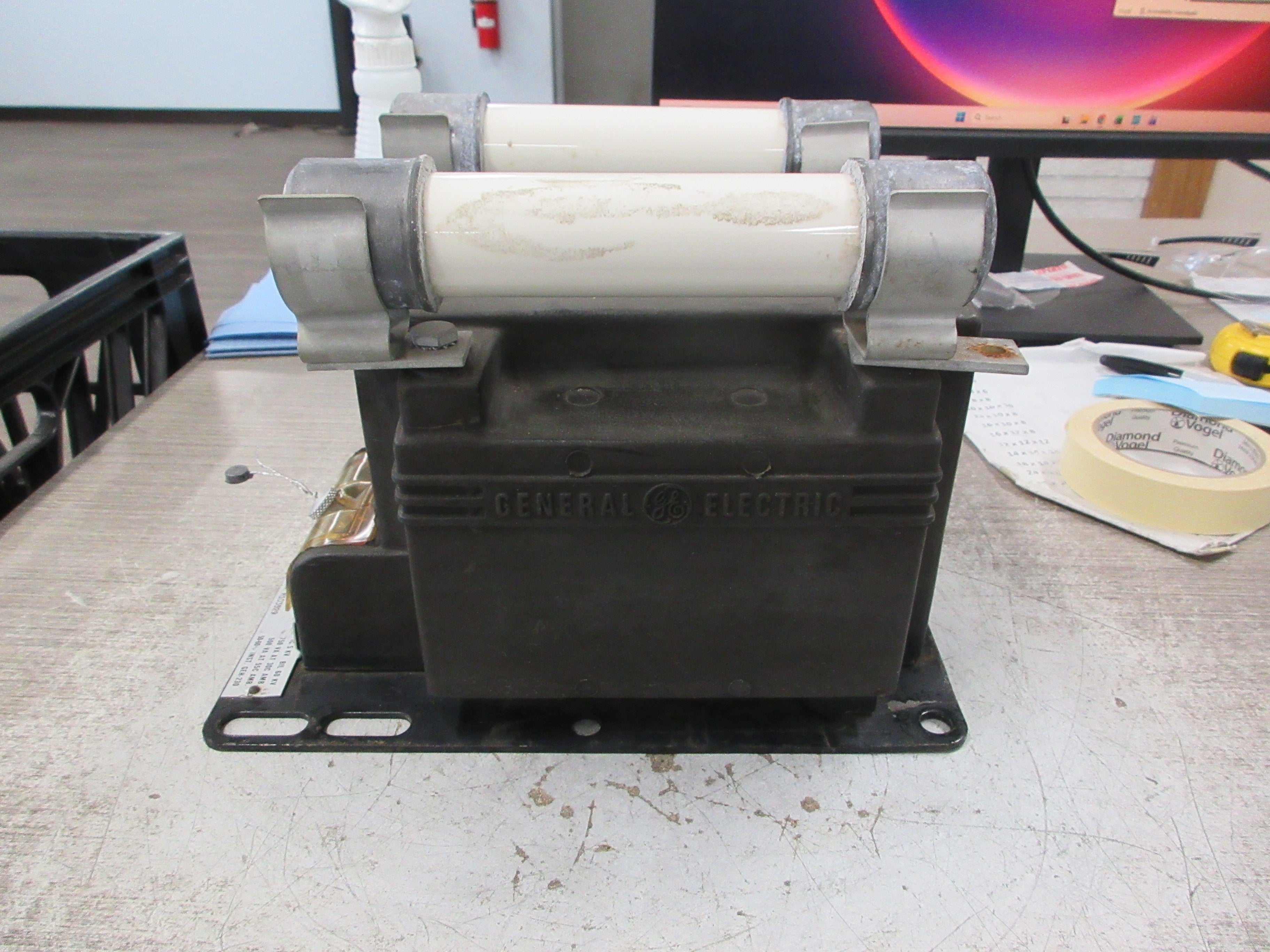 GE Type JVM-3 Potential Transformer 643X92 Ratio 35:1 Pri: 4200V 50-60Hz Used