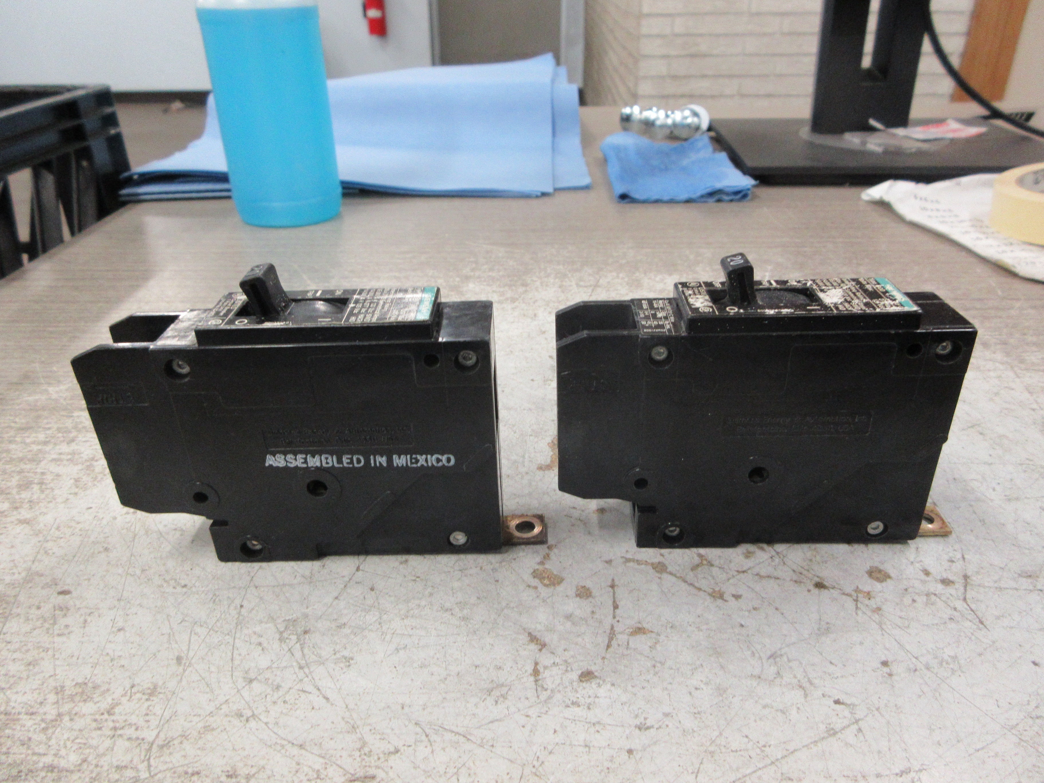 Siemens Bolt-On Circuit Breaker BQD120 20A 120/277V 1P *Lot of 2* Used