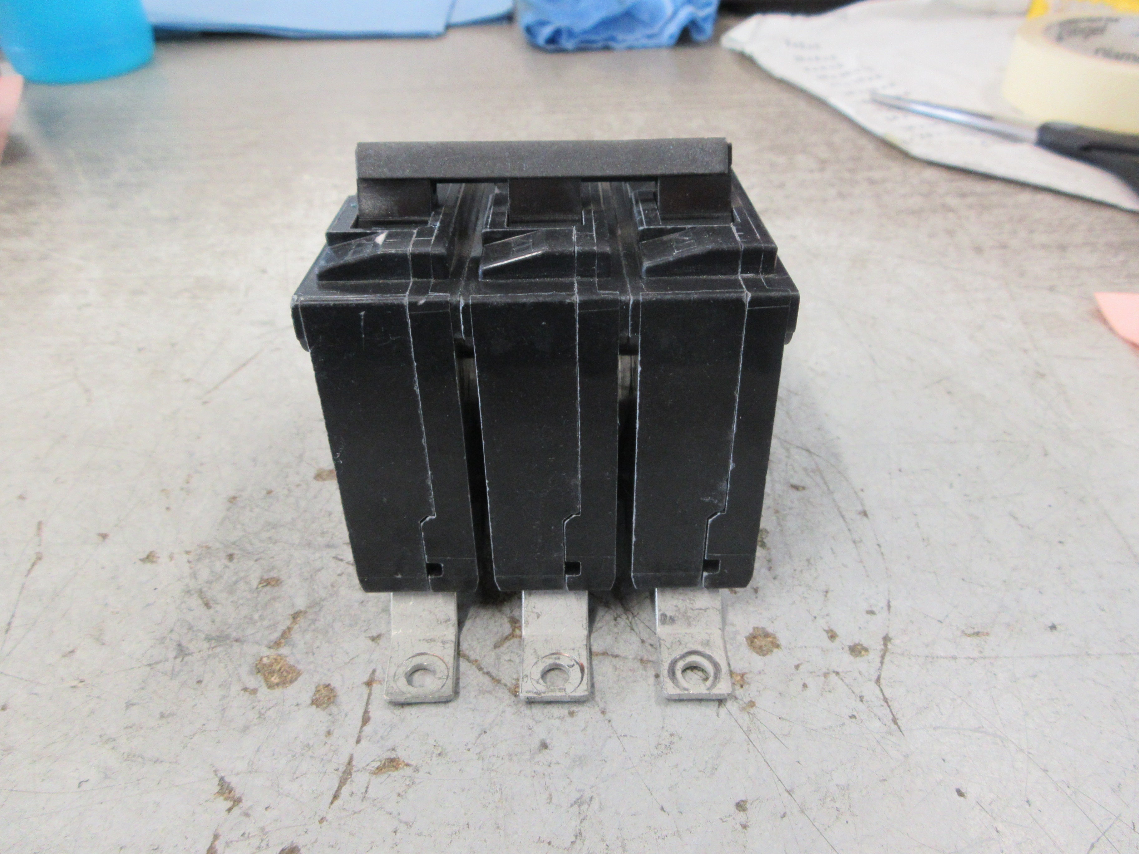 Siemens Type BL Bolt-On Circuit Breaker B3100 100A 240V 3P Used