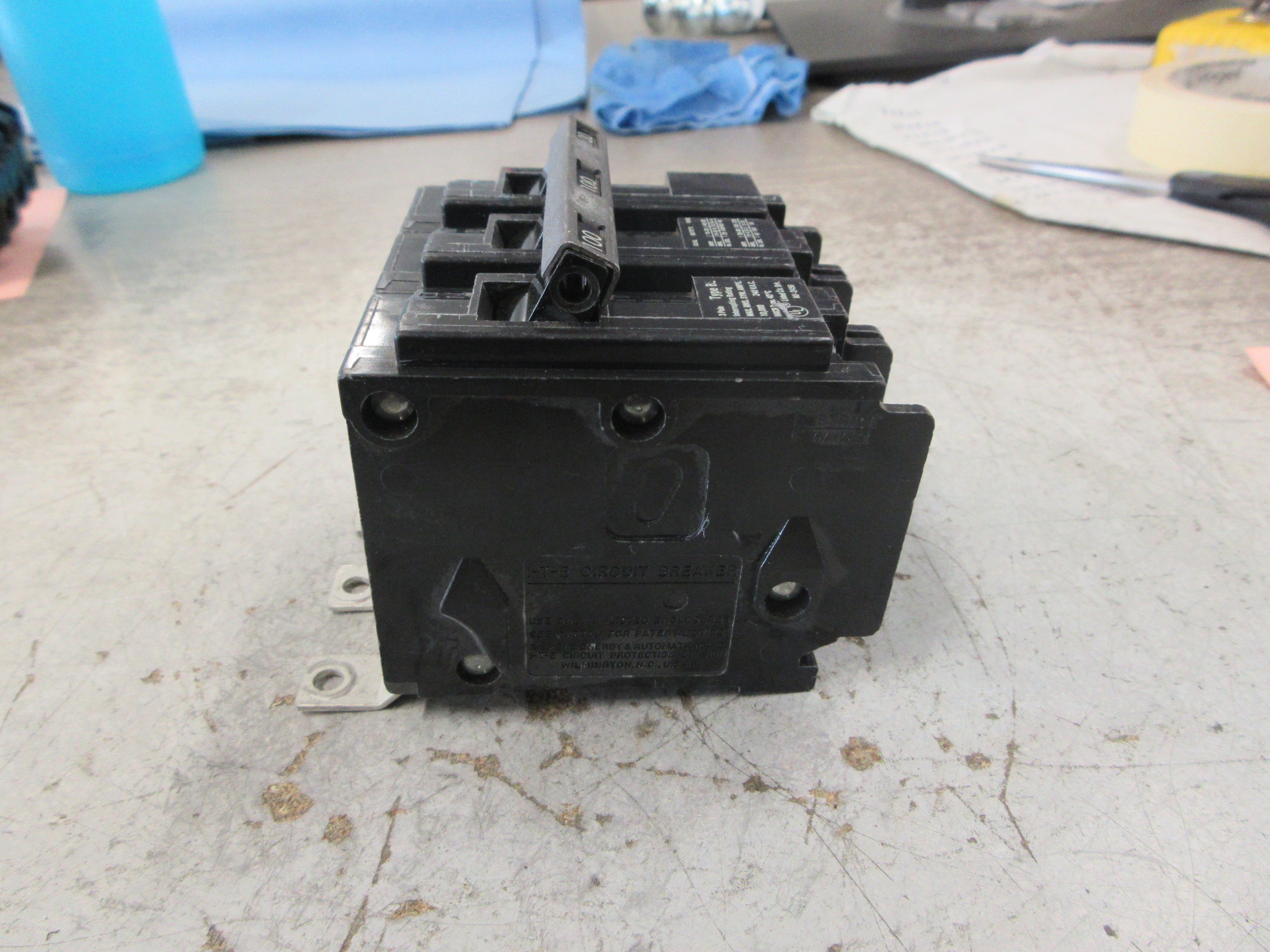 Siemens Type BL Bolt-On Circuit Breaker B3100 100A 240V 3P Used