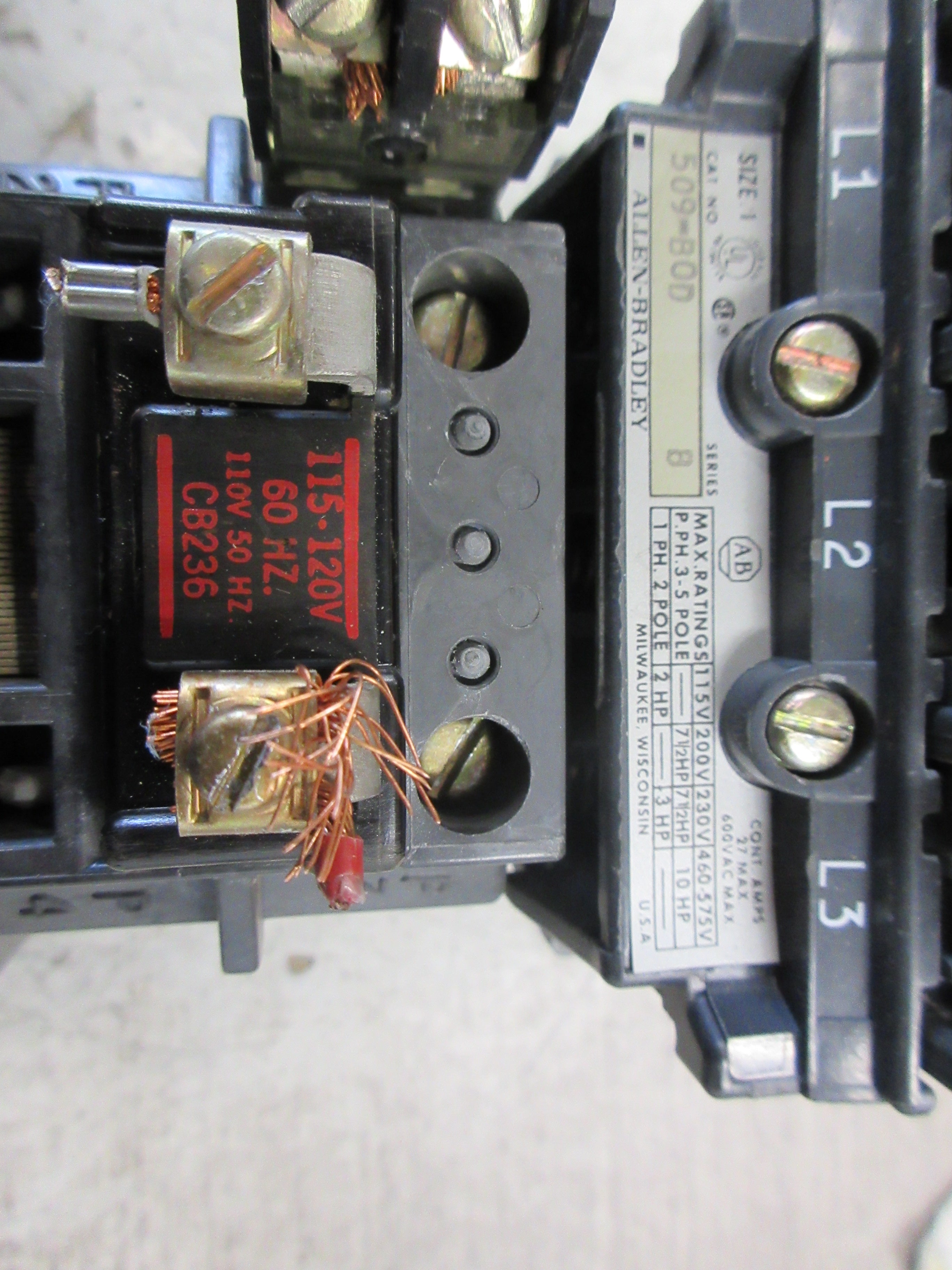 Allen-Bradley Size 1 Starter 509-BOD Ser. B 115-120V Coil 27A 600V Used