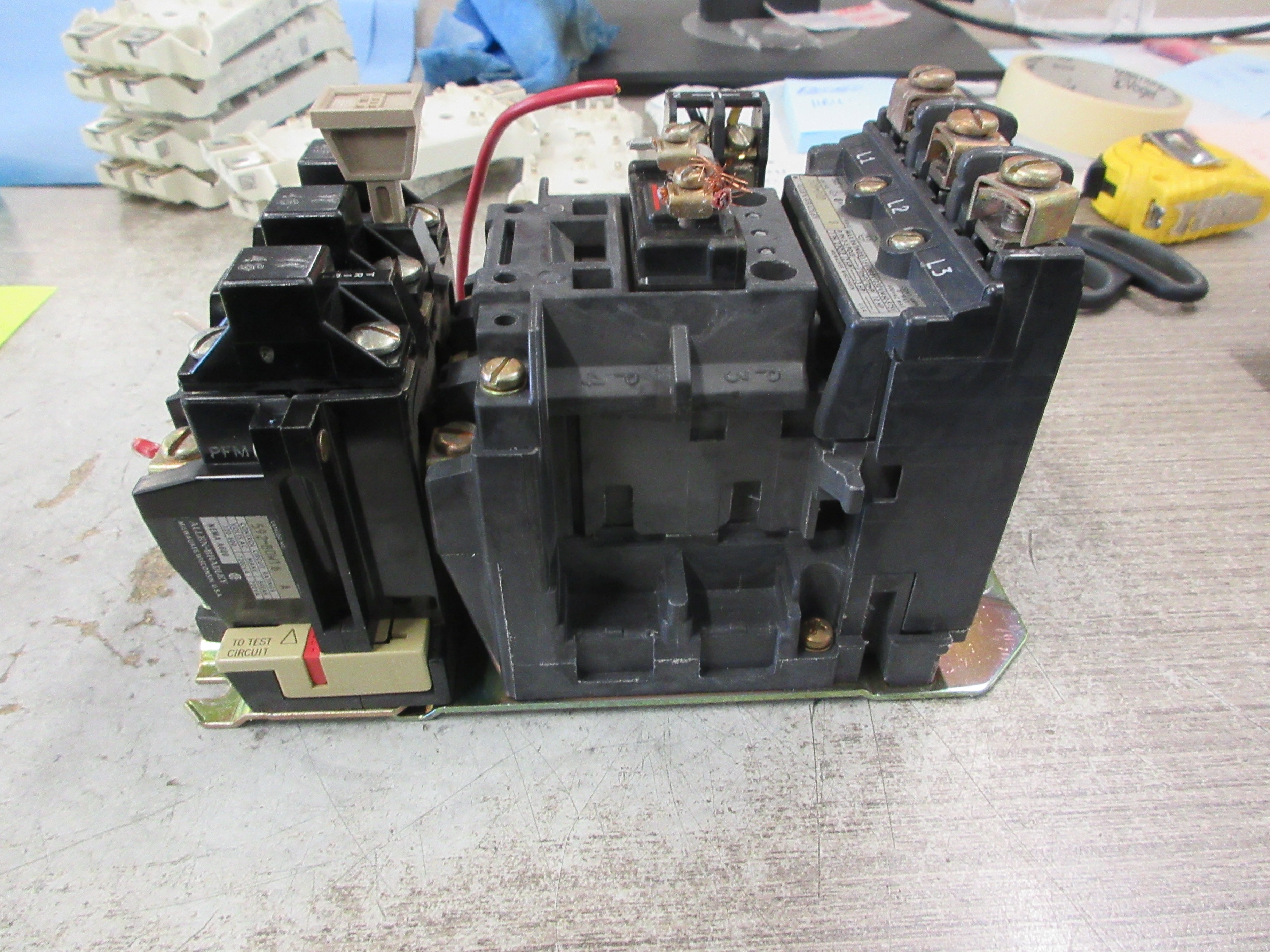 Allen-Bradley Size 1 Starter 509-BOD Ser. B 115-120V Coil 27A 600V Used