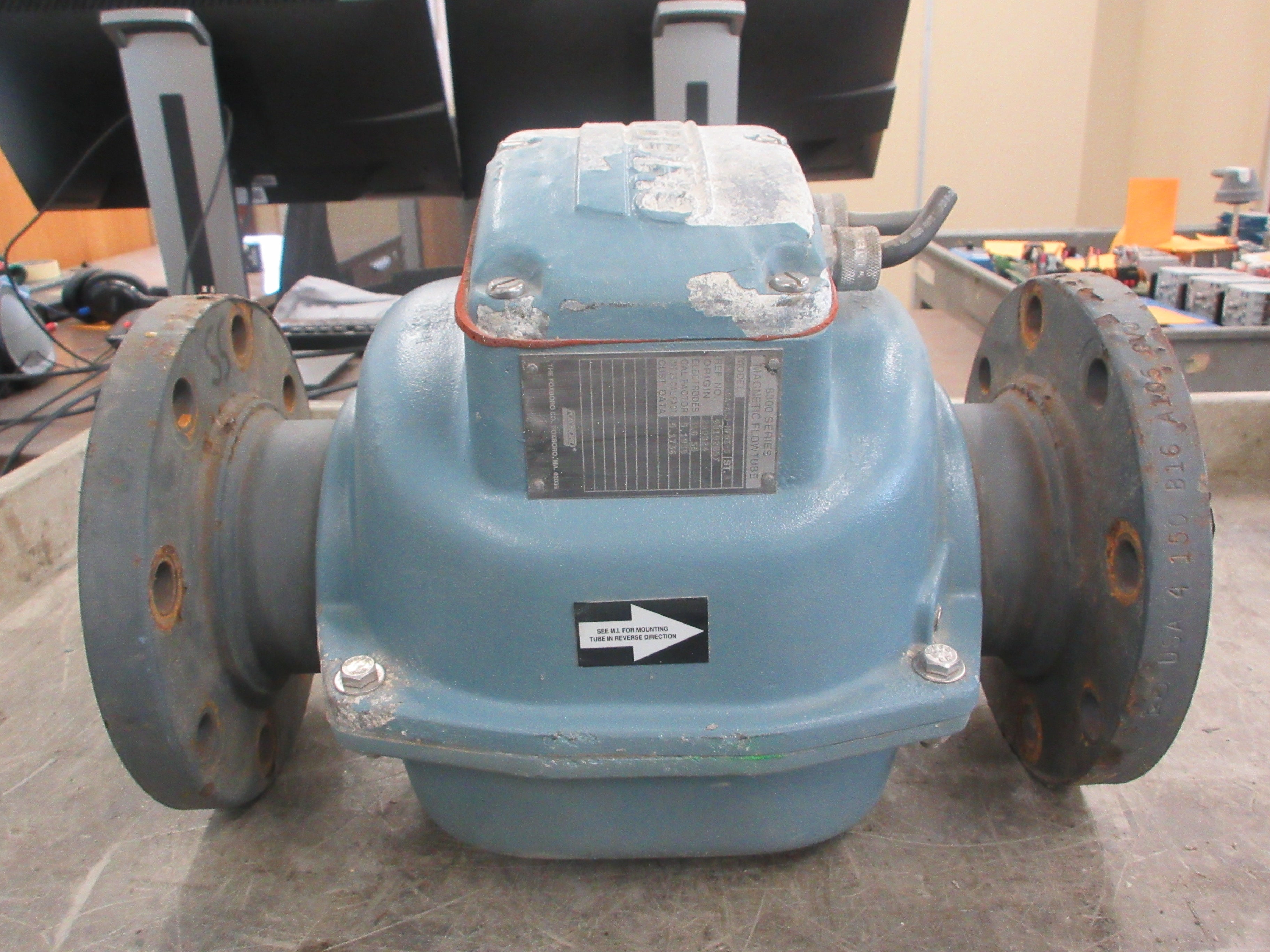 Foxboro 8300 Magnetic Flow Tube 8304-SABA-ASJ-NFGZ-S Electrodes: 316 SS Used