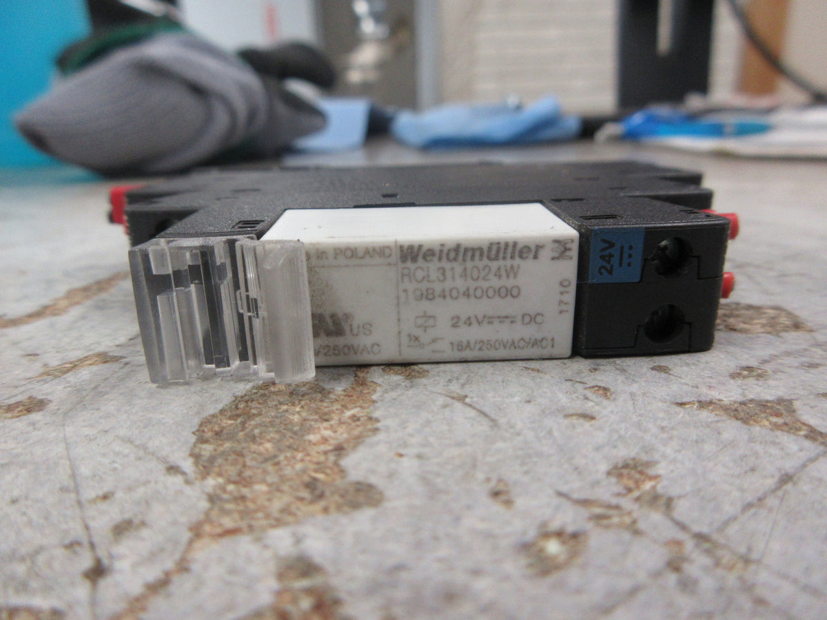 Weidmuller RCL314024W Relay 1984040000 24VDC W/Base Used