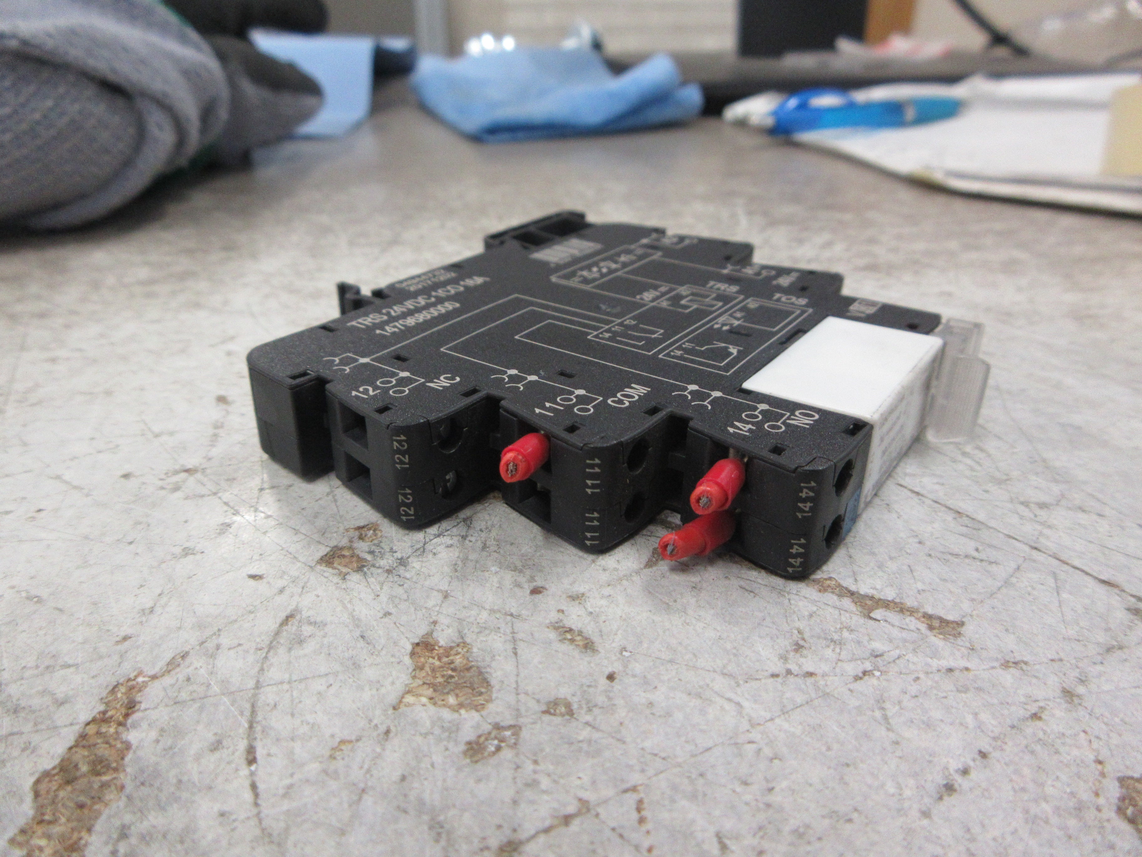 Weidmuller RCL314024W Relay 1984040000 24VDC W/Base Used