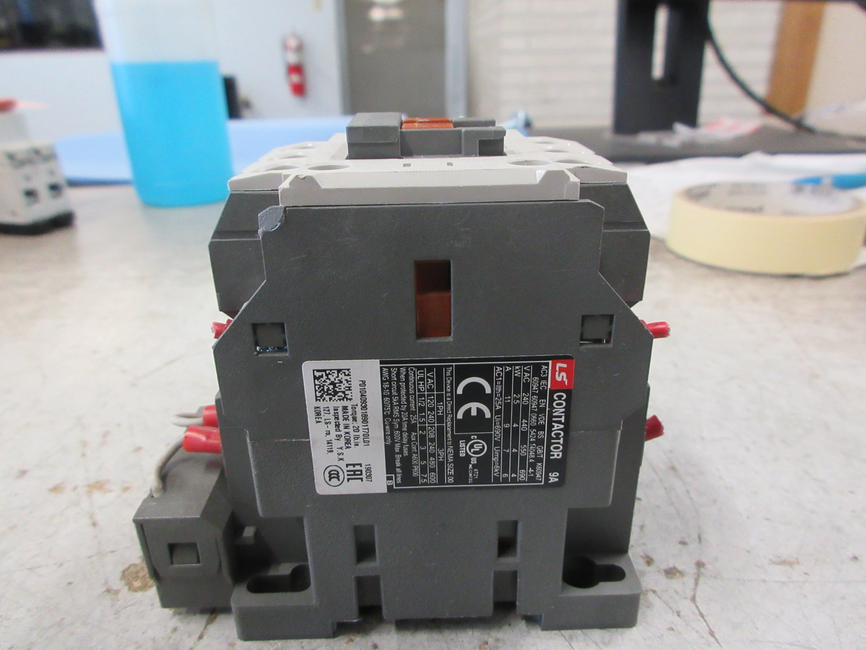 LS Metasol Size 00 Contactor MC-9b 230V Coil 25A 600V W/Surge Suppressor Used