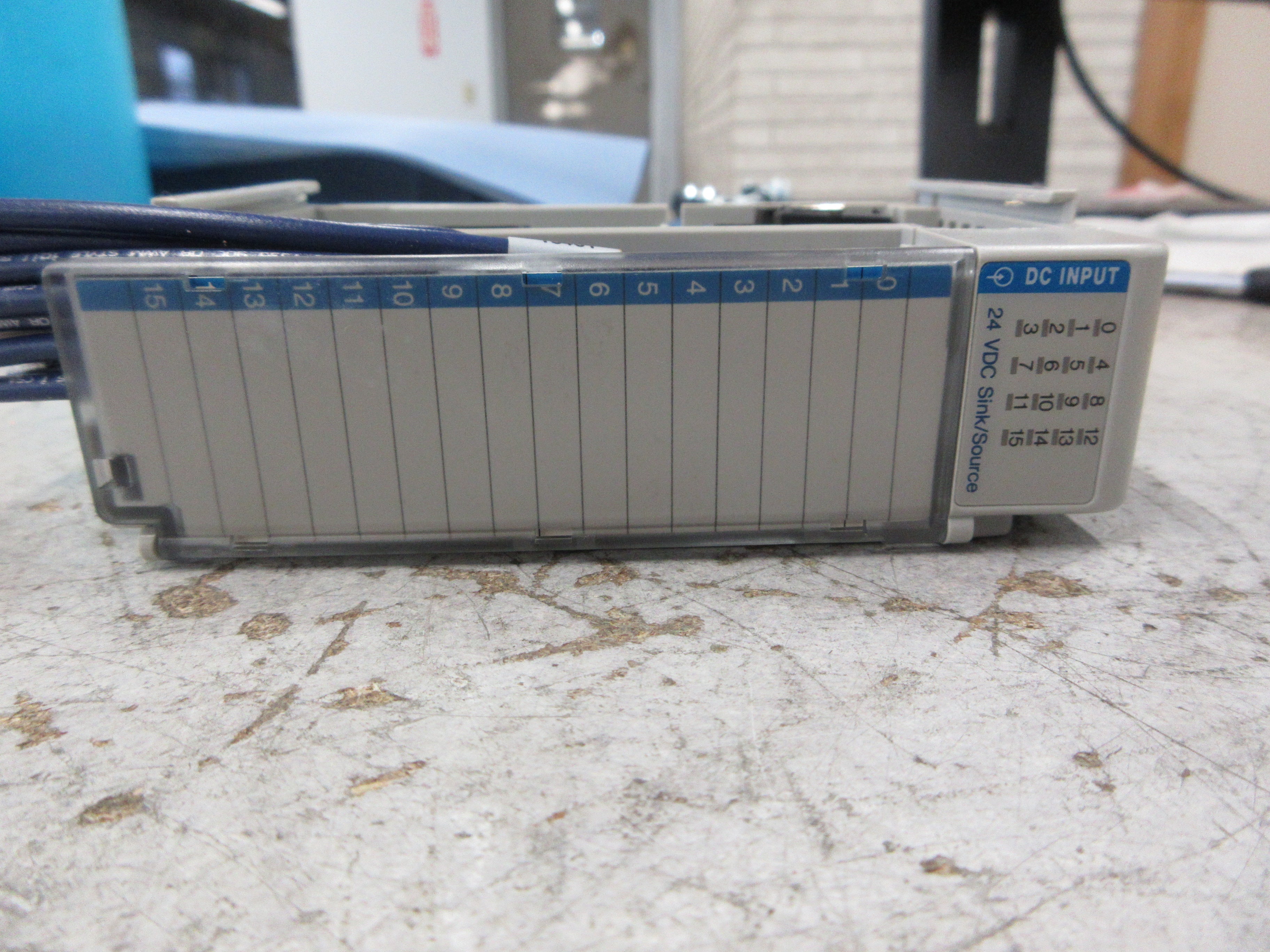 Allen-Bradley Compact I/O Input Module 1769-IQ16 Ser. A F/W Rev. 3.1 Used