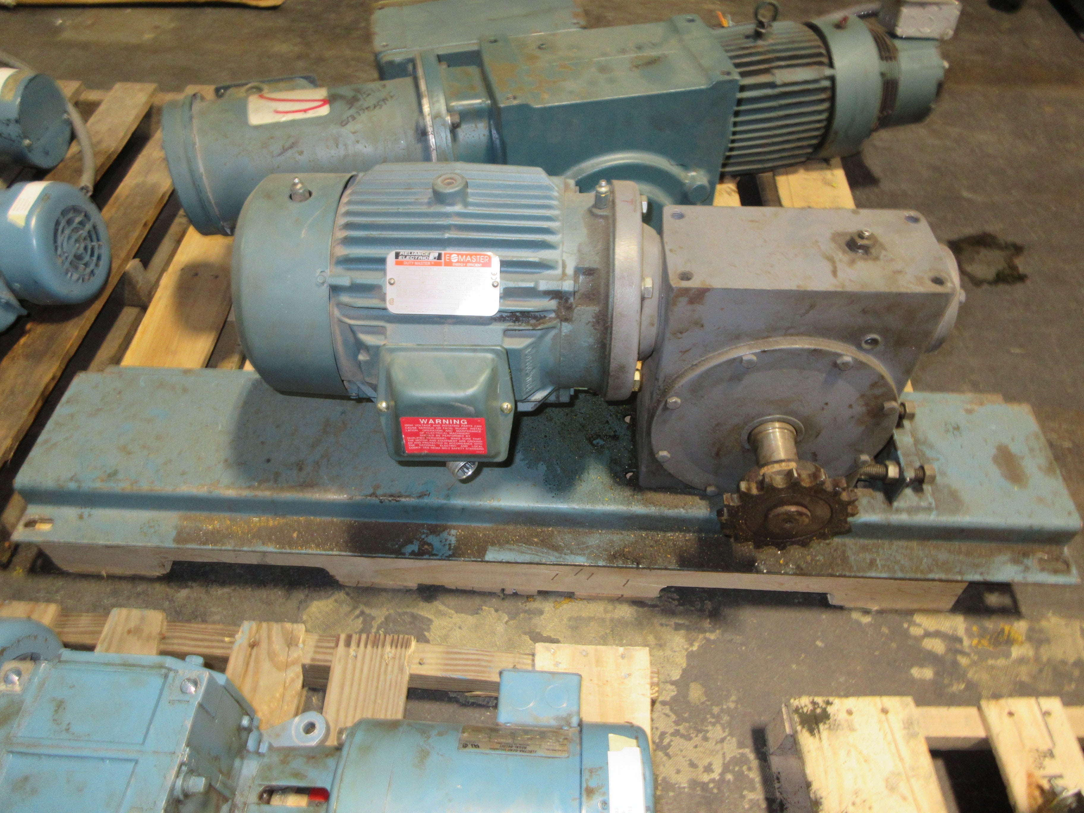 Reliance Electric Gearmotor P18G3883C 5HP 230/460V 1745RPM 13.0/6.5A Used
