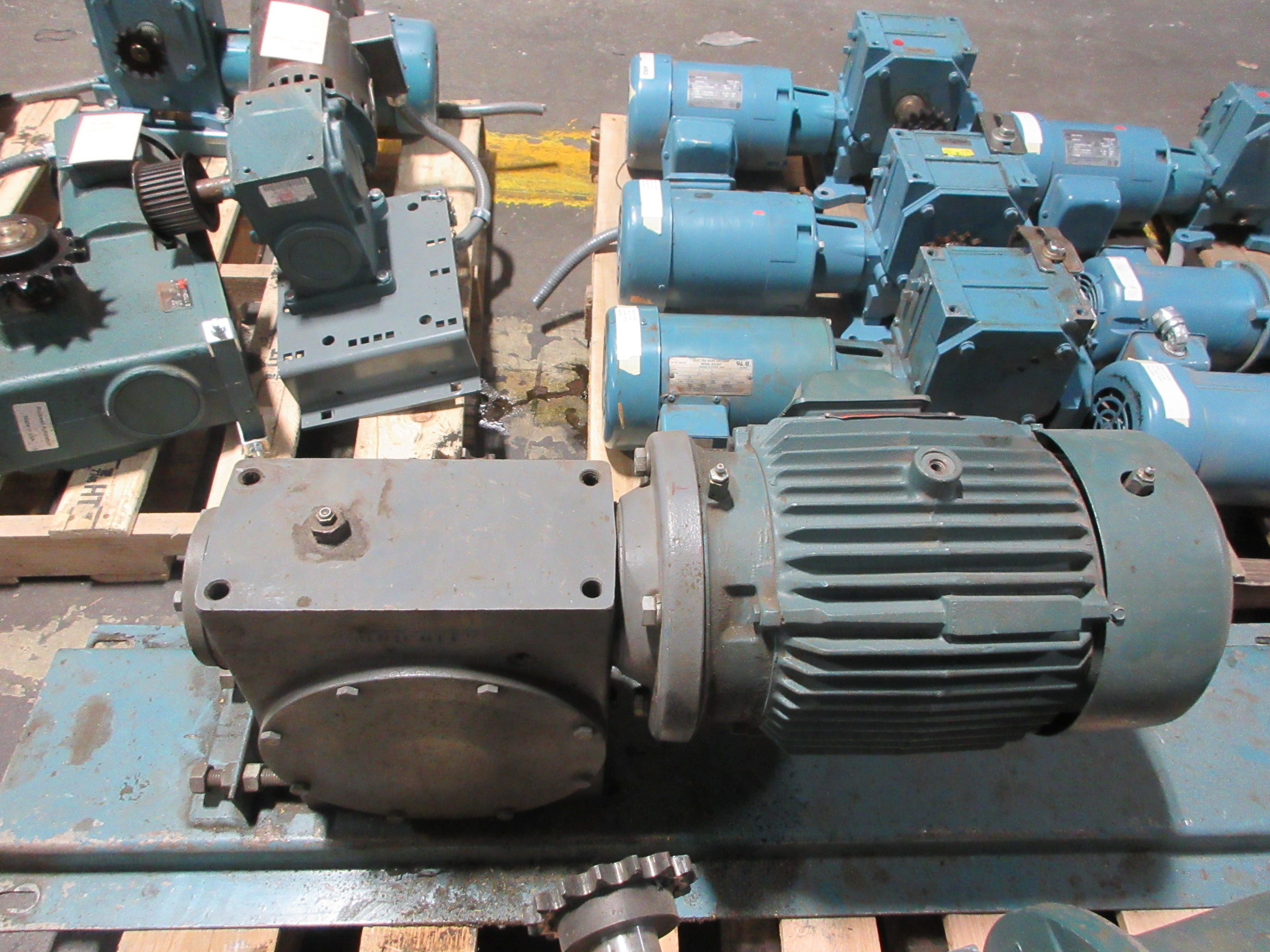 Reliance Electric Gearmotor P18G3883C 5HP 230/460V 1745RPM 13.0/6.5A Used