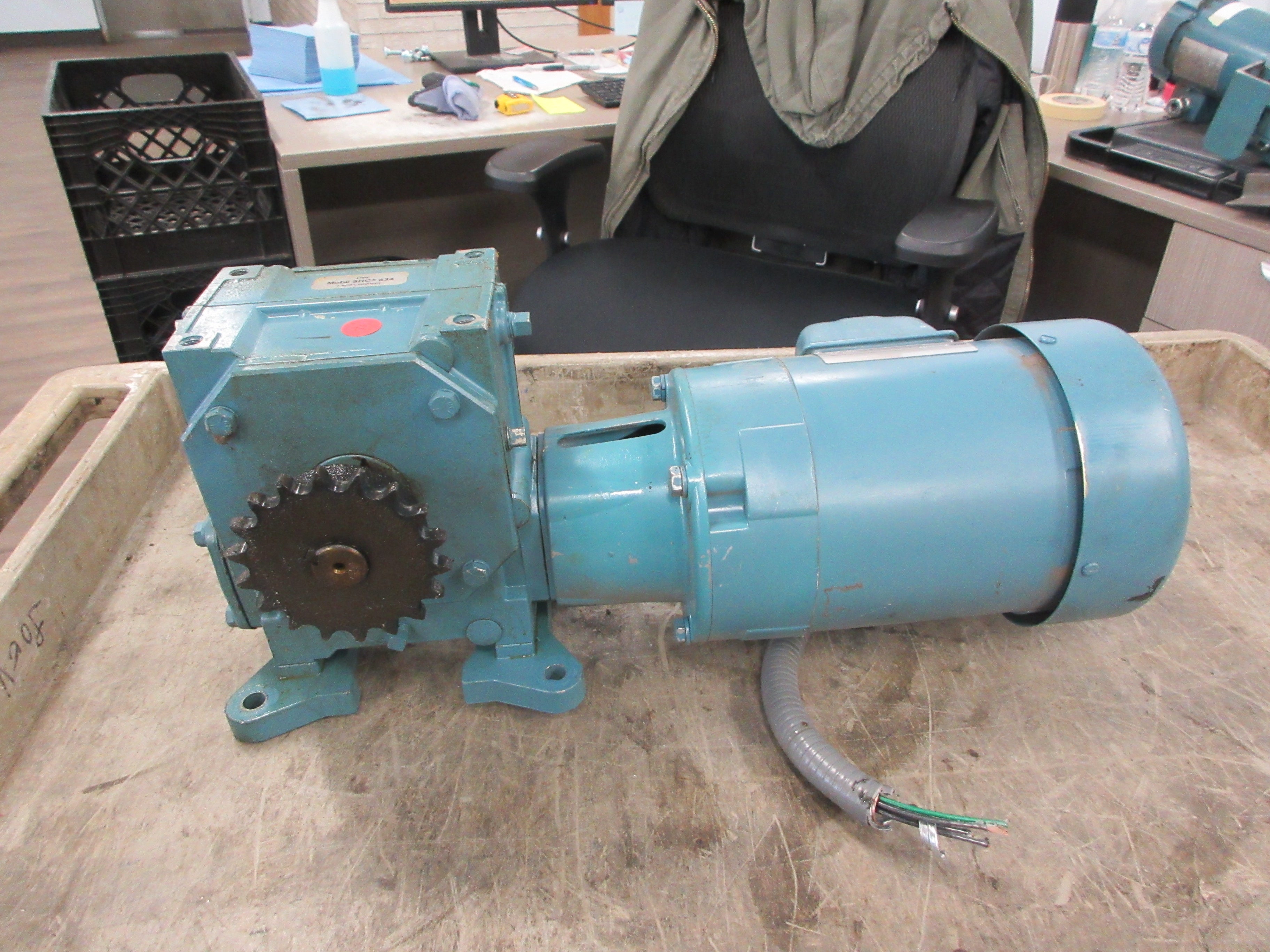Electra-Gear Gearmotor CK75BTC / ABC26C560N/F 3/4HP 1725RPM Motor Used