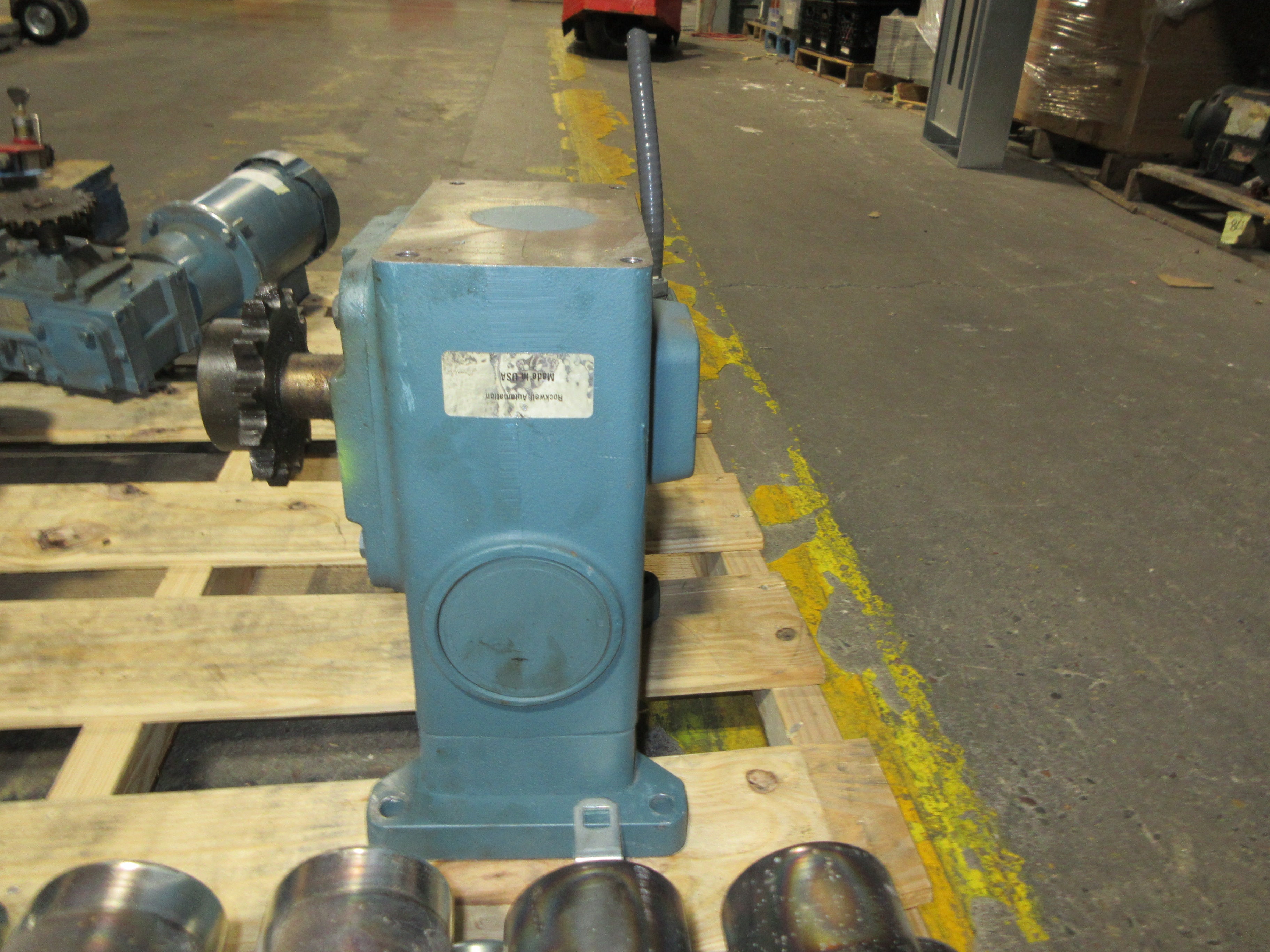 Dodge / Reliance Gearmotor MR94629 N BD / P14G9257T 1.5HP 1725RPM Motor Used