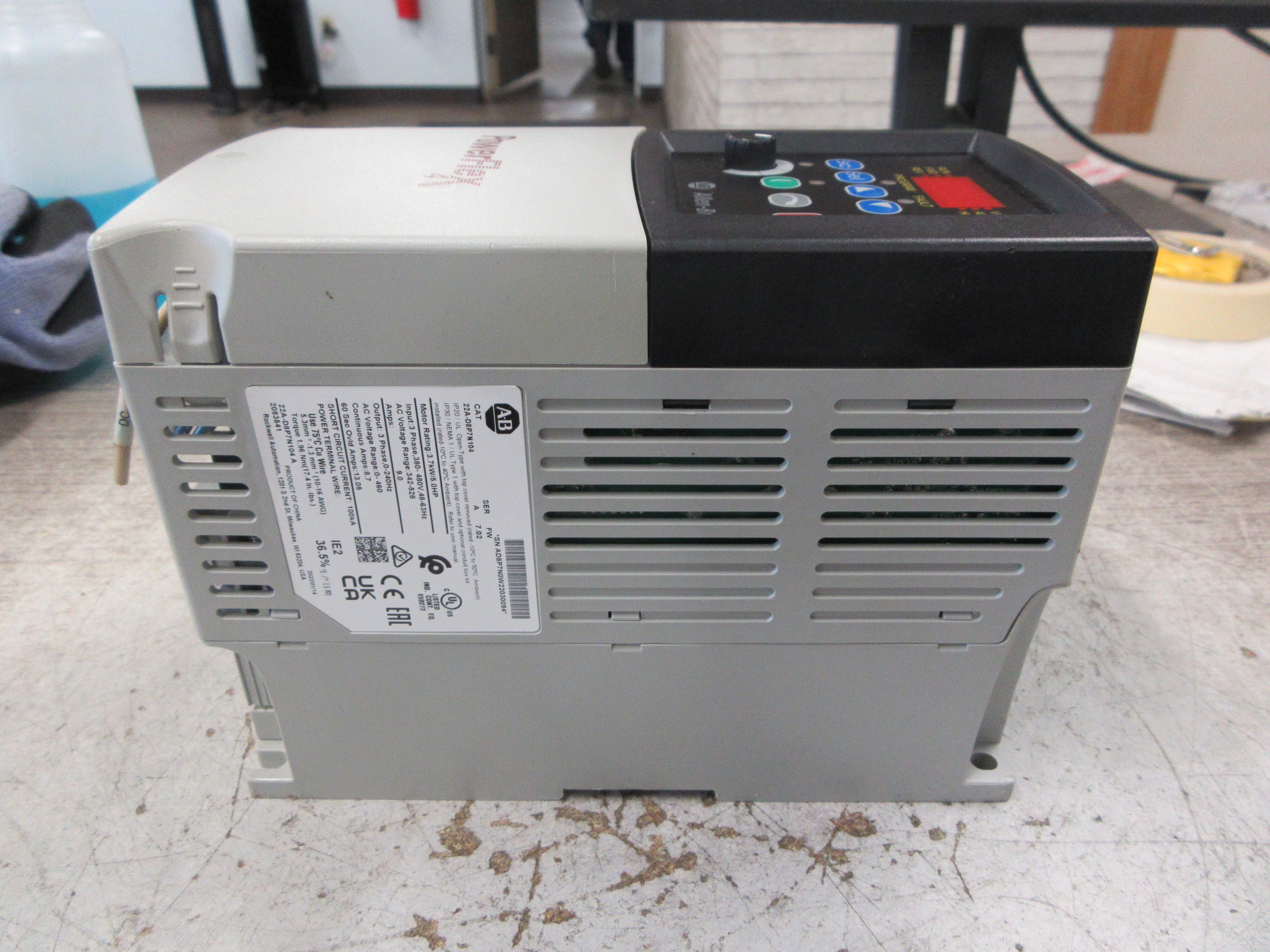 Allen-Bradley PowerFlex 4 AC Drive 22A-D8P7N104 Ser. A F/W: 7.02 5HP 3Ph Used