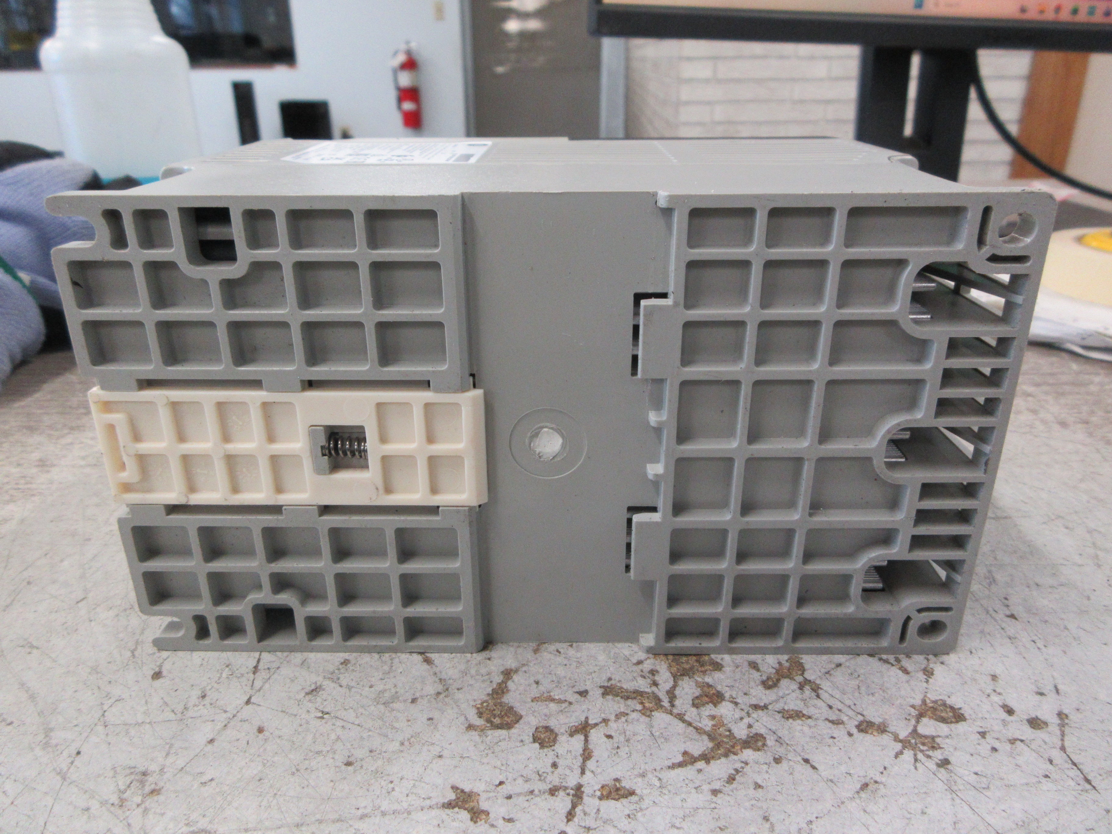 Allen-Bradley PowerFlex 4 AC Drive 22A-D8P7N104 Ser. A F/W: 7.02 5HP 3Ph Used