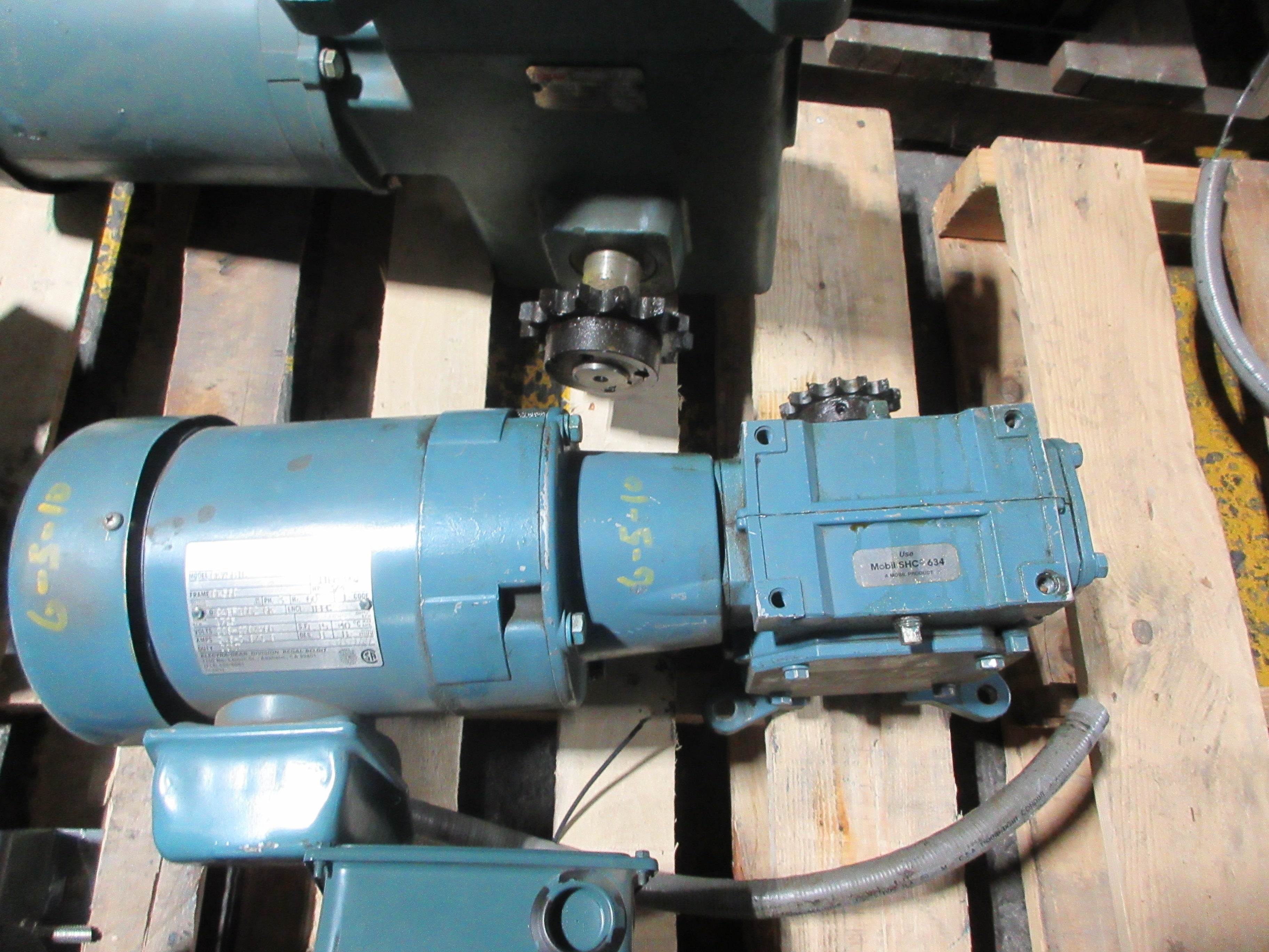 Electra-Gear Gearmotor CK75BTC / ABC26C540LE/F 3/4HP 1725RPM Motor Used