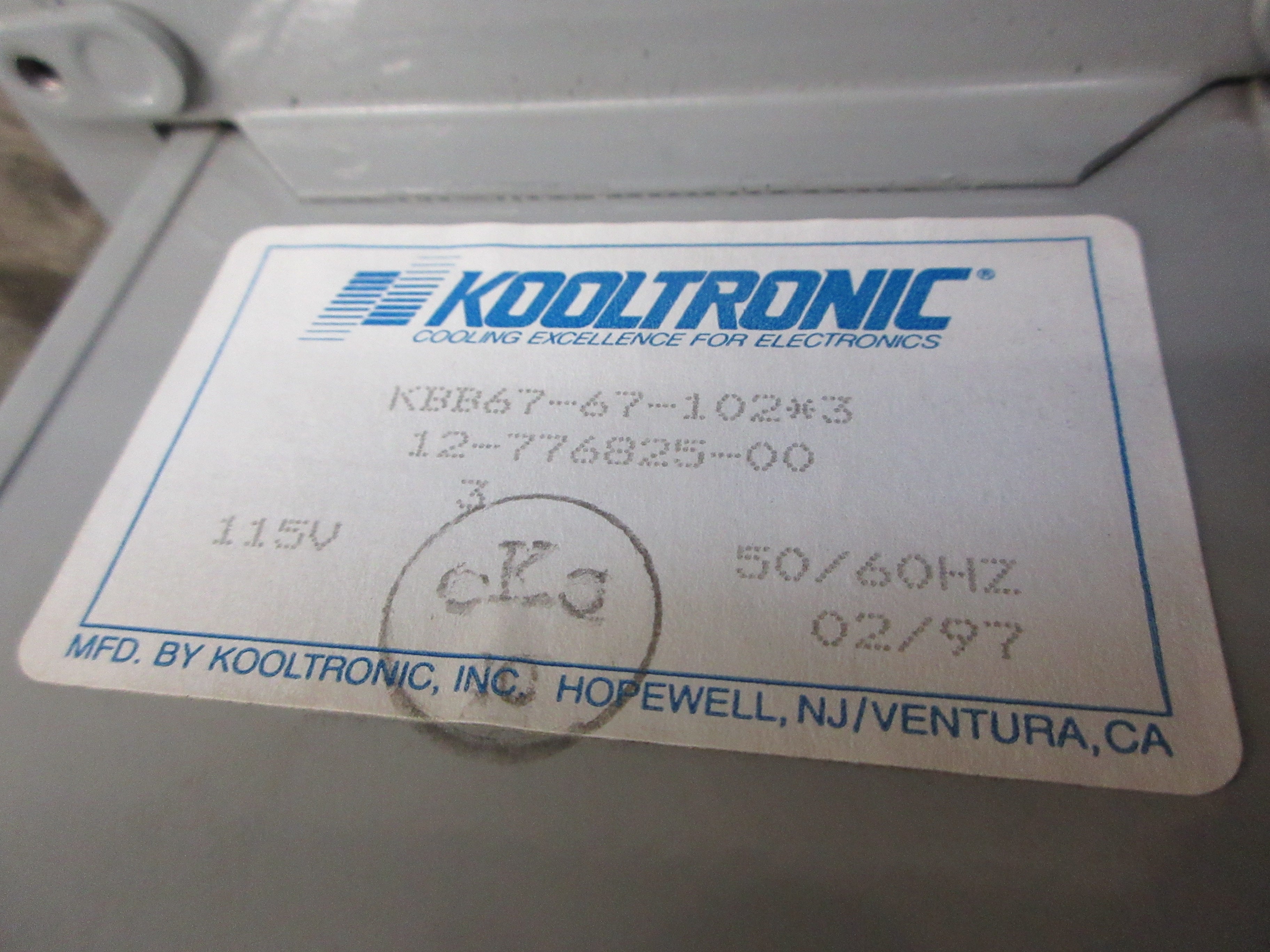 Kooltronic Dual Blower KBB67-67-102*3 Rev. 3 115V 50/60Hz Used