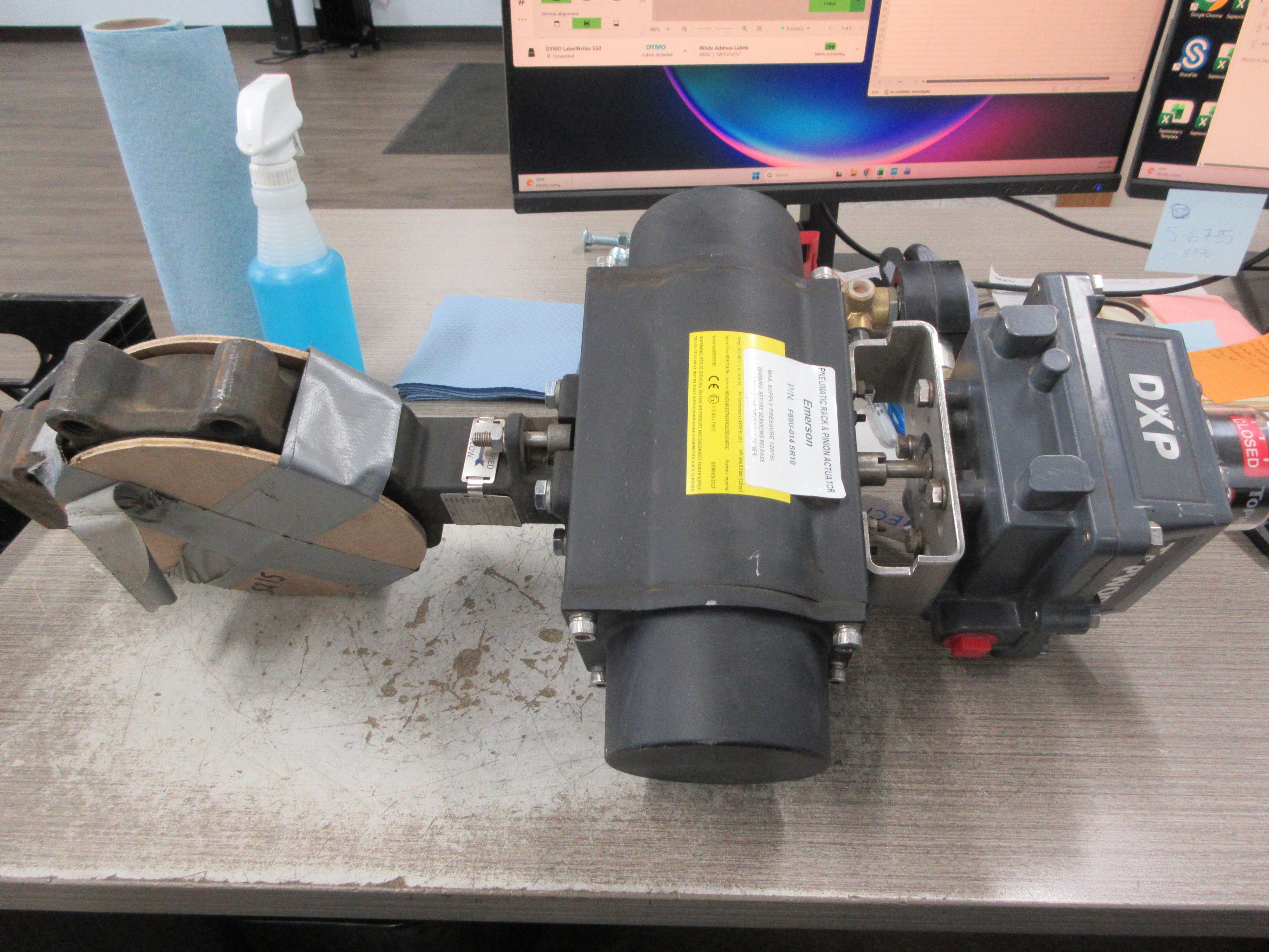 Keystone Actuated Valve W/Positioner 36-0100L0A100A1-CAS00KBR1PFSAKB Used