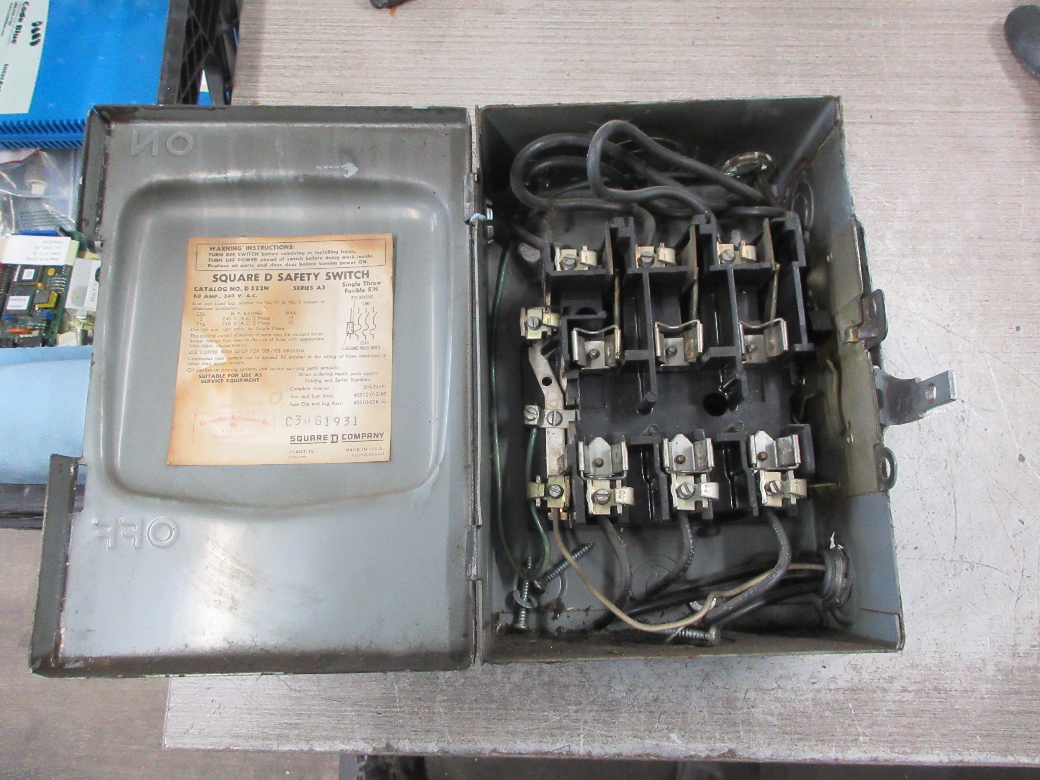Square D Fusible Safety Switch/Disconnect D 322N Ser. A3 60A 240V 3P Used