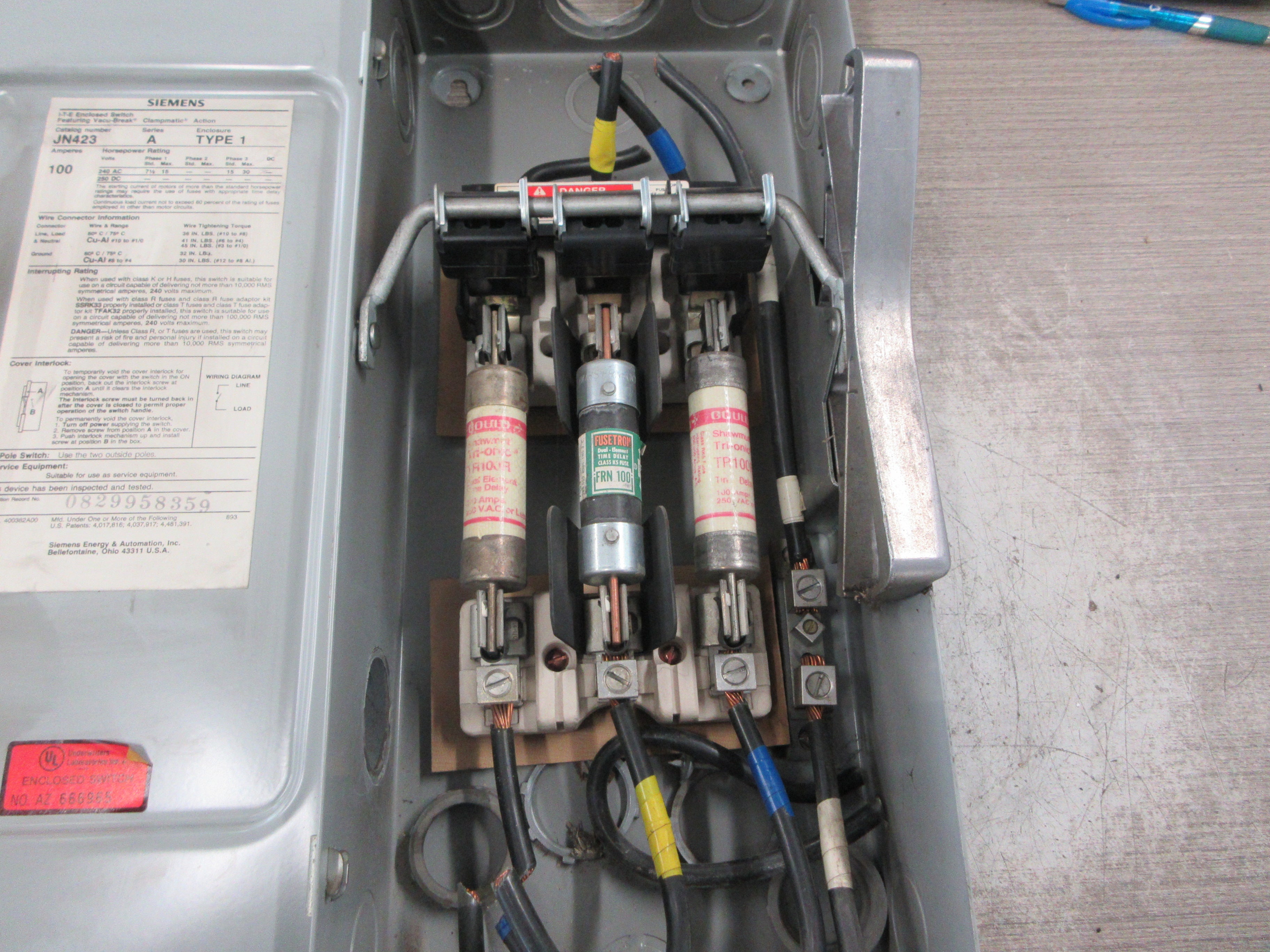 Siemens Fusible Safety Switch/Disconnect JN423 Ser. A 100A 240V 3P Used