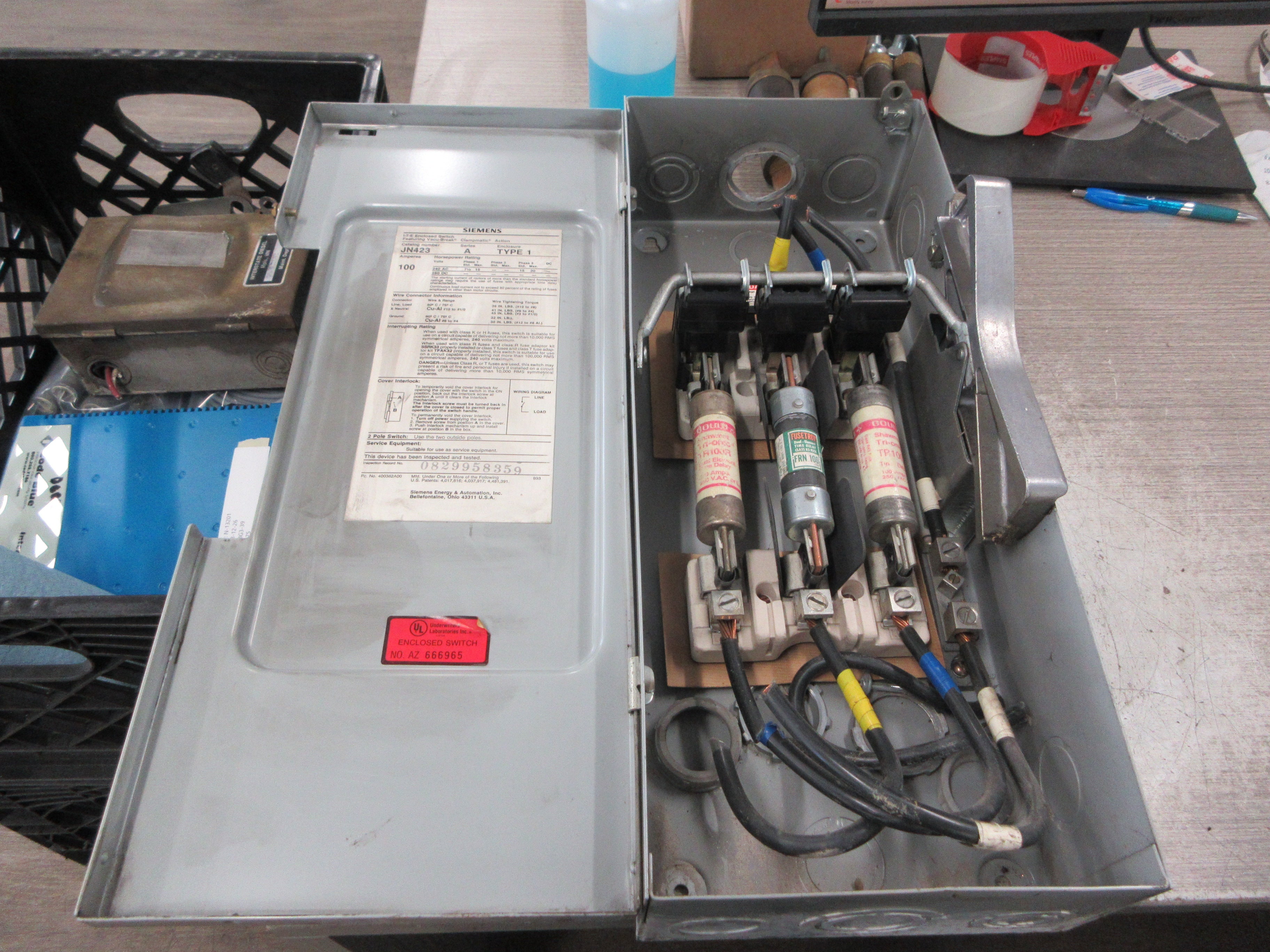 Siemens Fusible Safety Switch/Disconnect JN423 Ser. A 100A 240V 3P Used