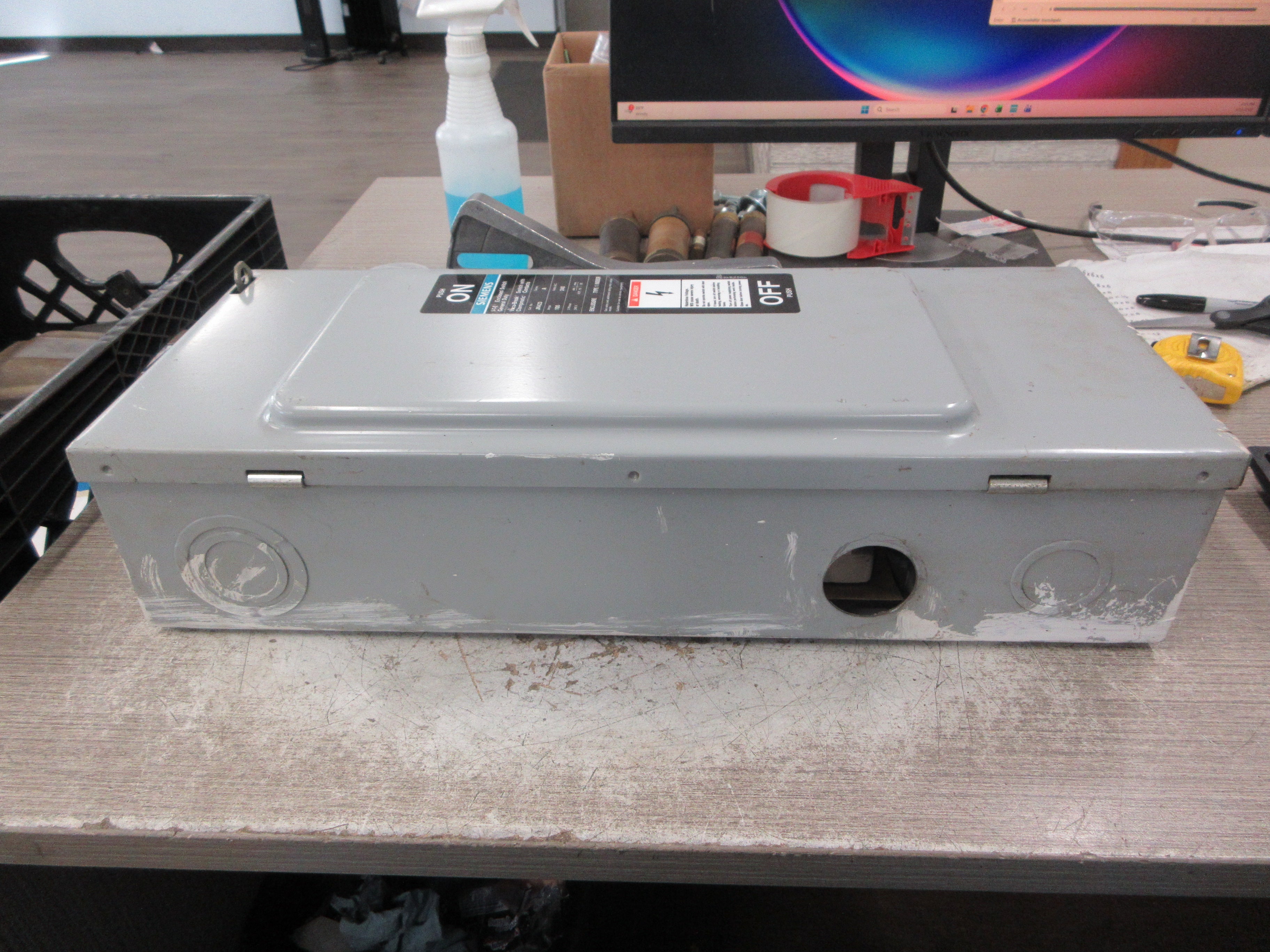 Siemens Fusible Safety Switch/Disconnect JN423 Ser. A 100A 240V 3P Used