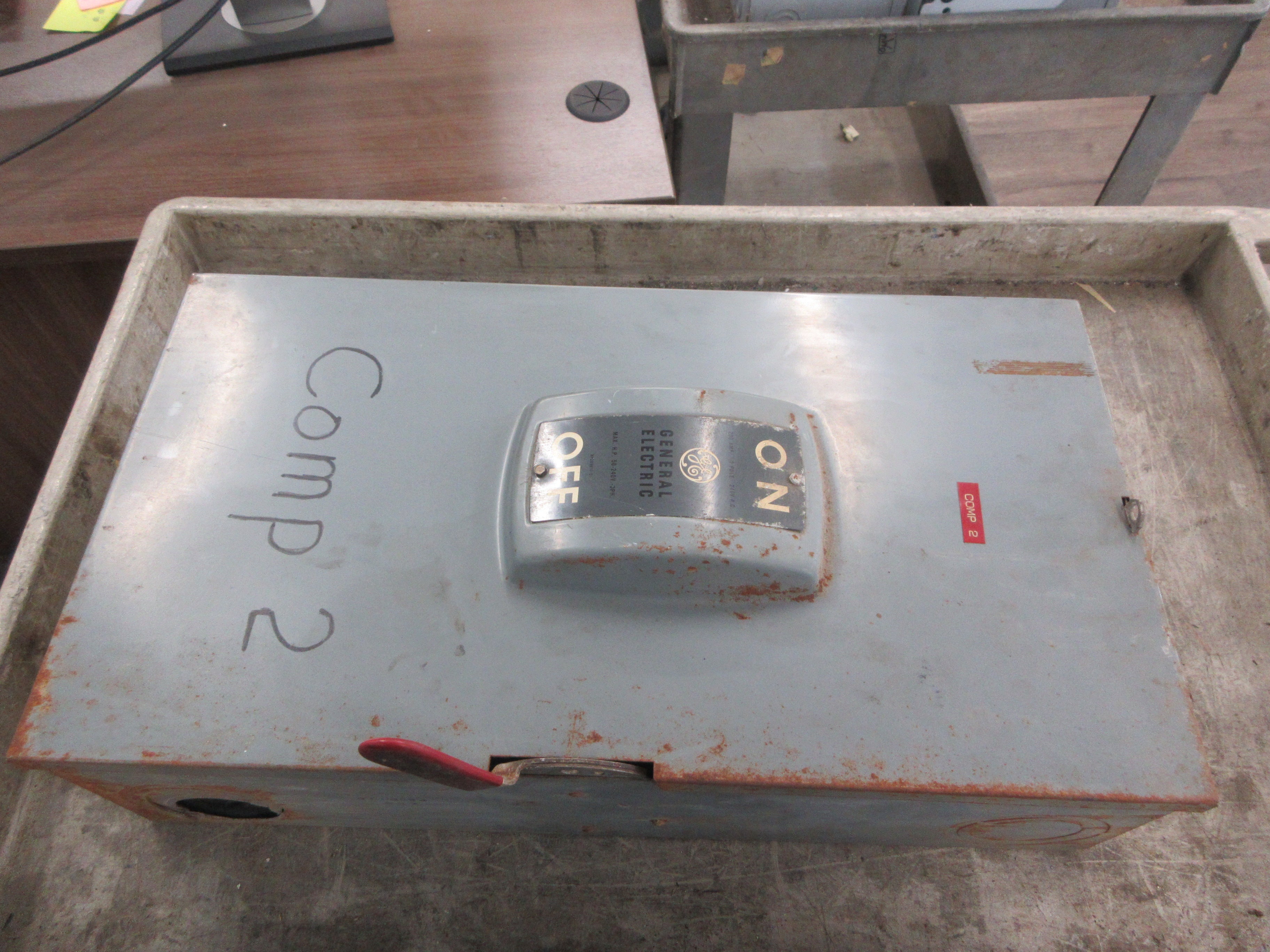 GE Non-Fusible Safety Switch/Disconnect TGN3324 Mod. 1 200A 240V 3P Used