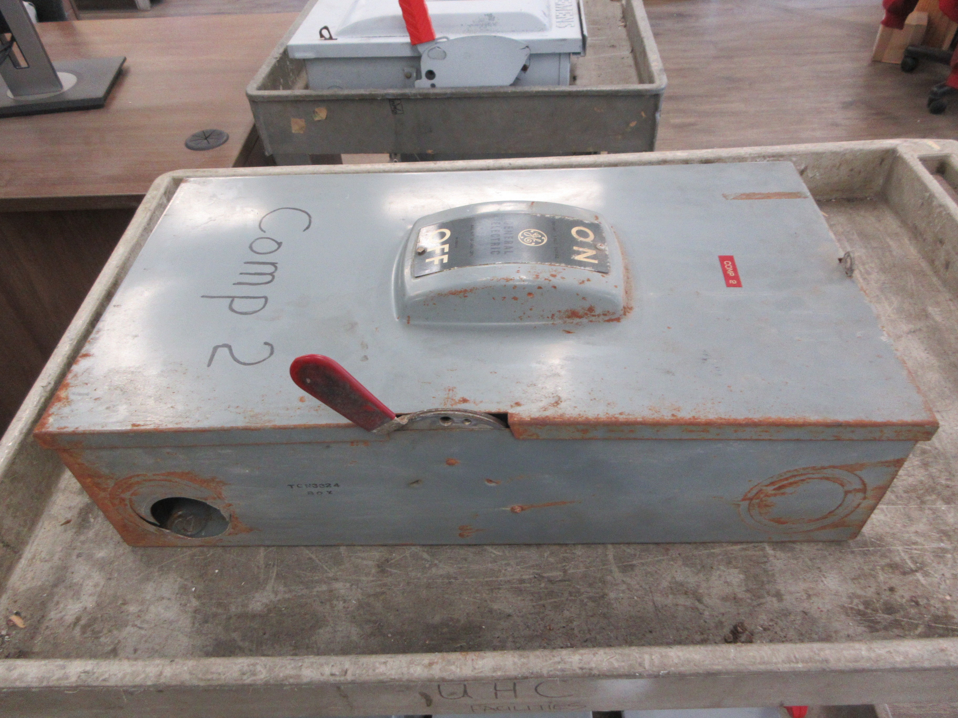 GE Non-Fusible Safety Switch/Disconnect TGN3324 Mod. 1 200A 240V 3P Used