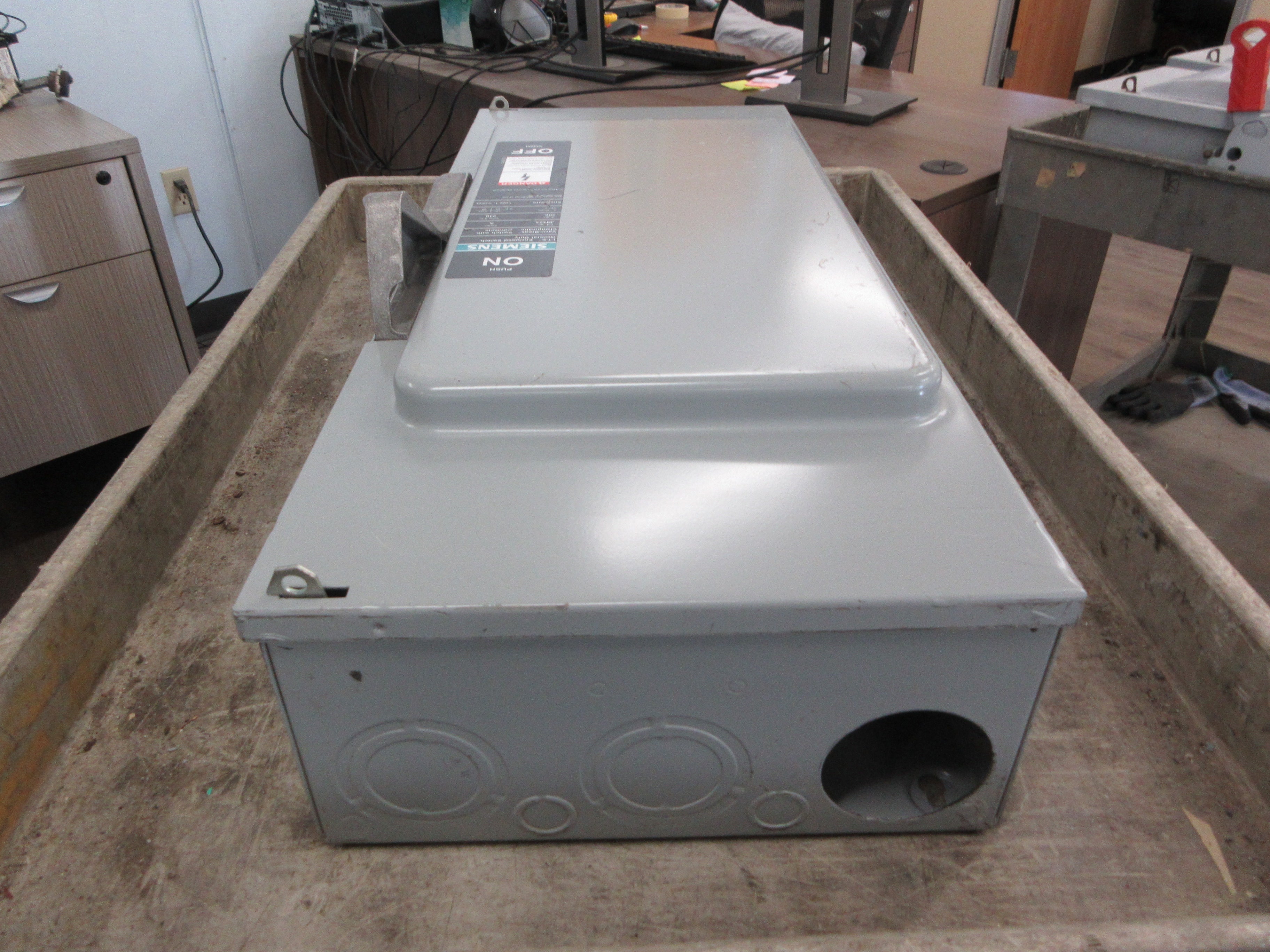 Siemens ITE Fusible Safety Switch/Disconnect JN424 Ser. A 200A 240V 3P Used